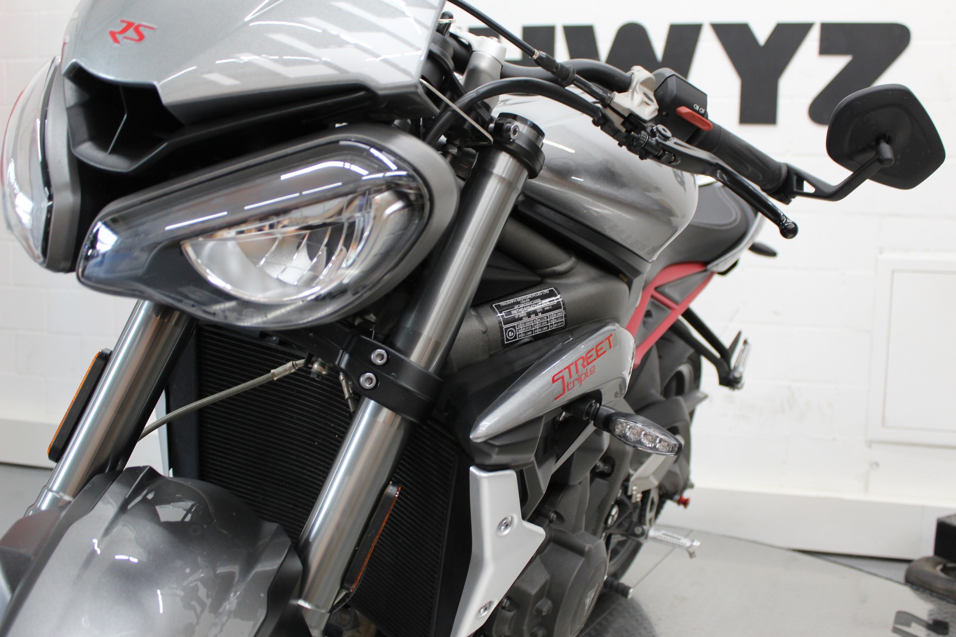 TRIUMPH Street Triple RS 765 ABS-image-5