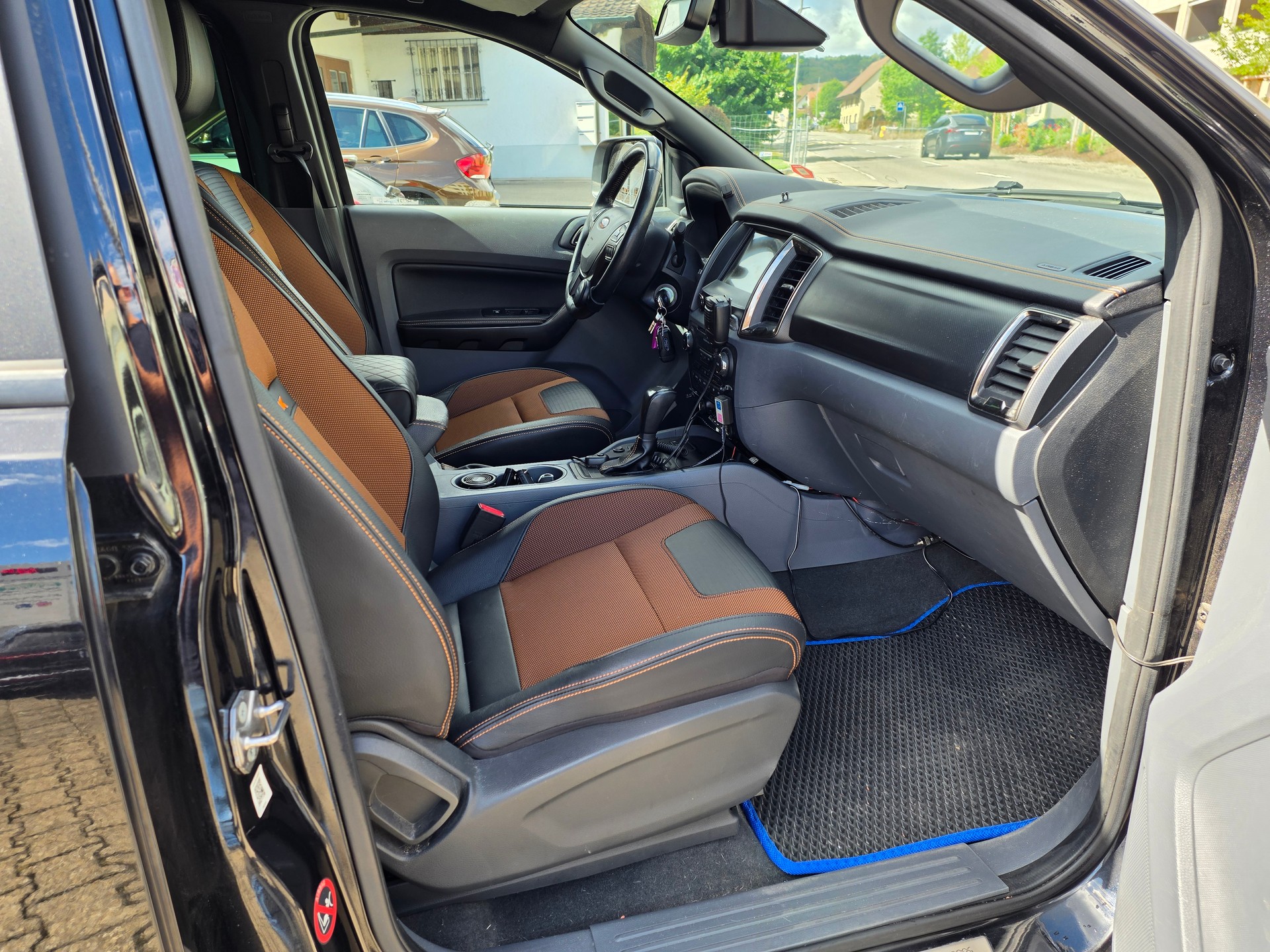 FORD Ranger Wildtrak 3.2 TDCi 4x4 A-image-8