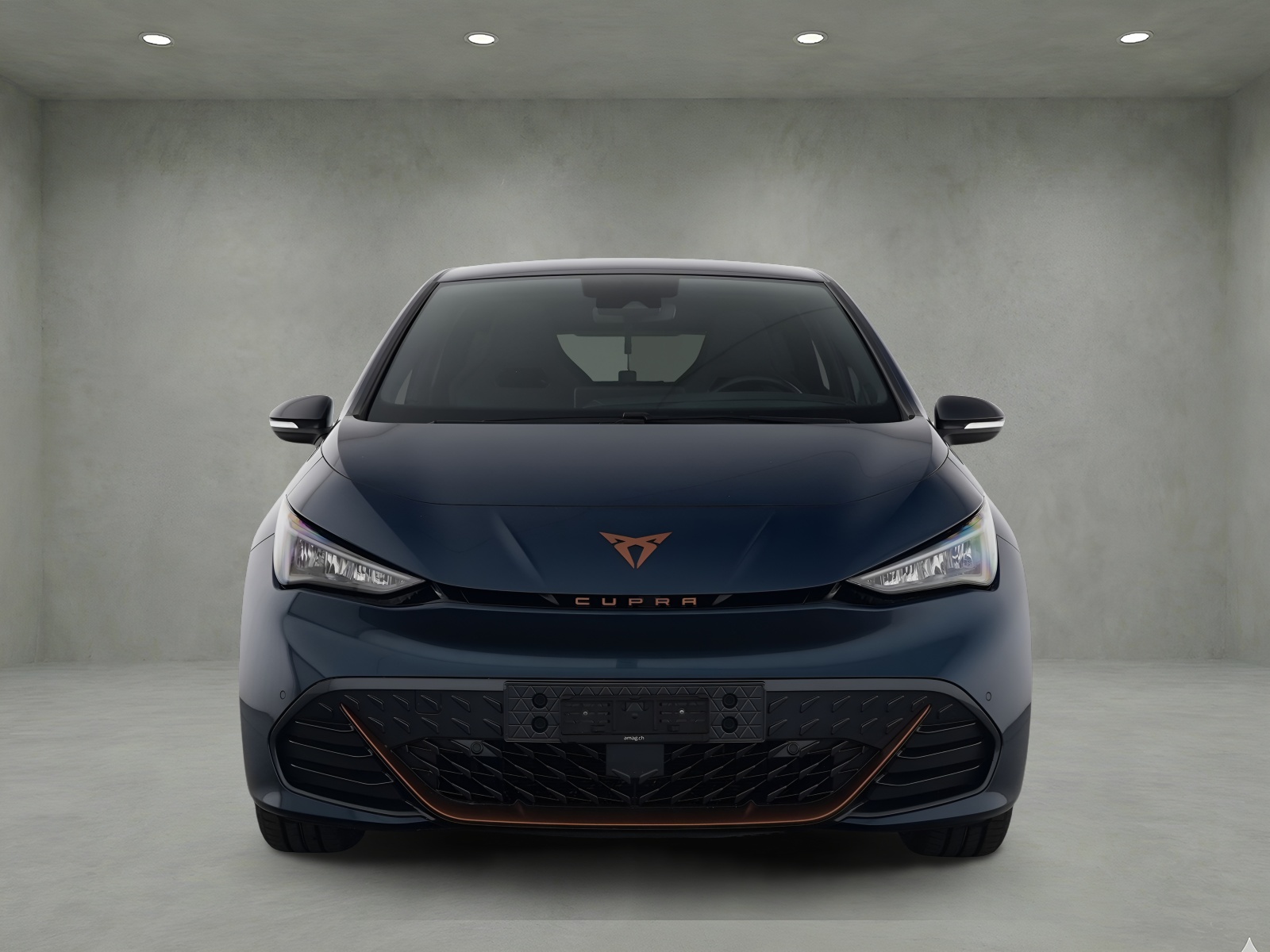 CUPRA Born 77 kWh e-Boost-showroom-element-1