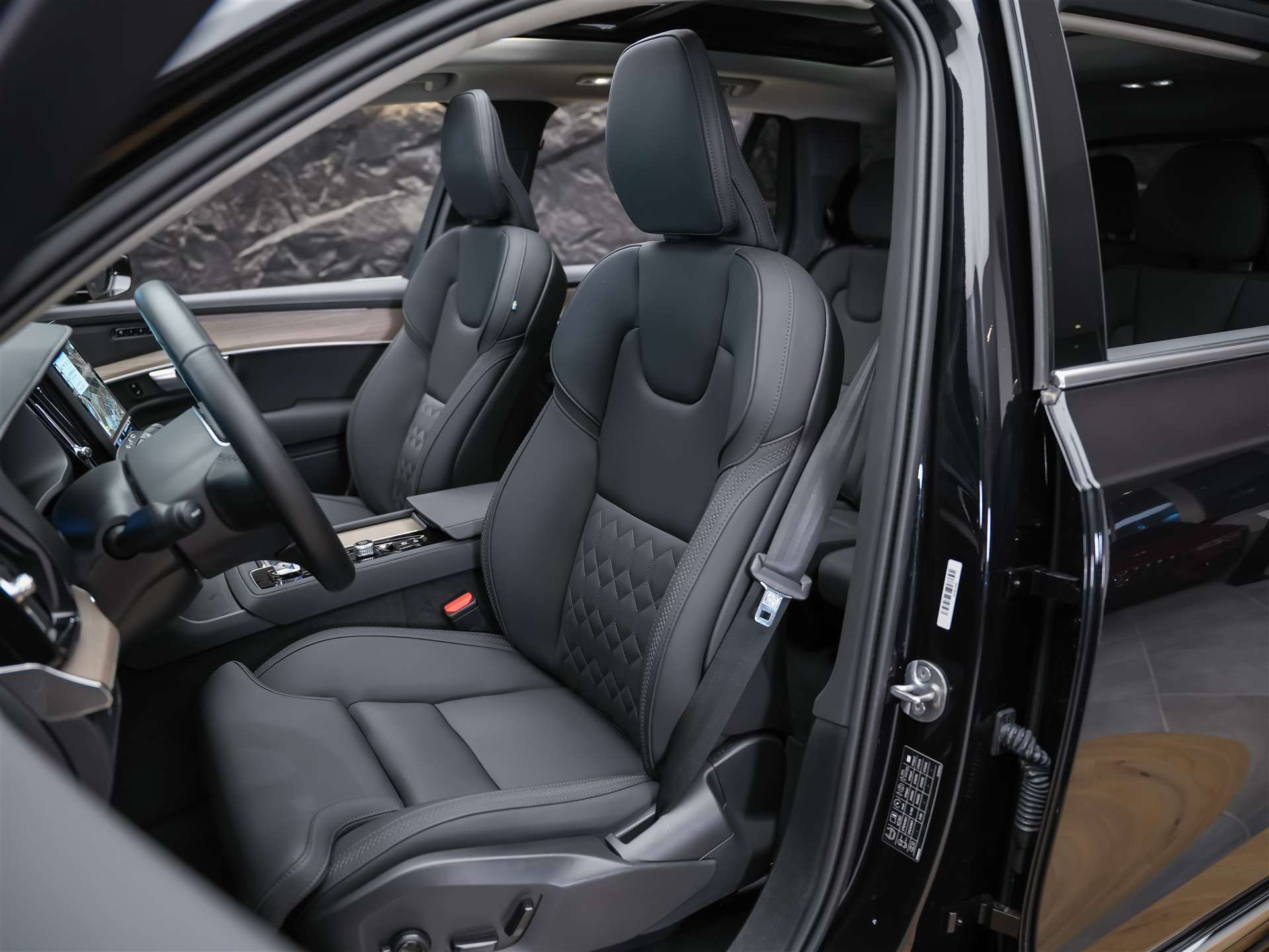 VOLVO XC90 B5 AWD Plus Bright Geartronic *Facelift*7 Plätzer*Panorama*AHK*-image-8
