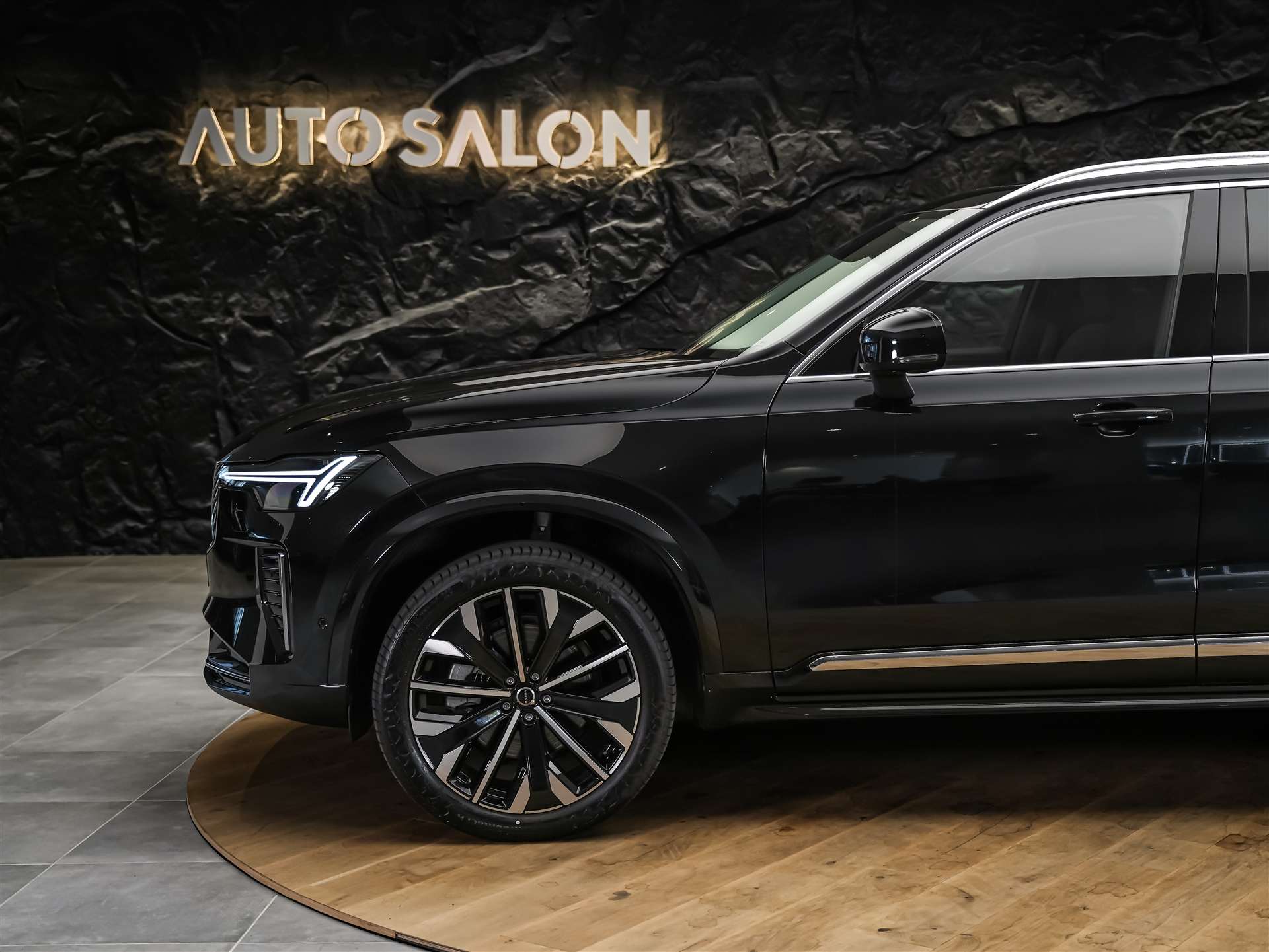VOLVO XC90 B5 AWD Plus Bright Geartronic *Facelift*7 Plätzer*Panorama*AHK*-image-18