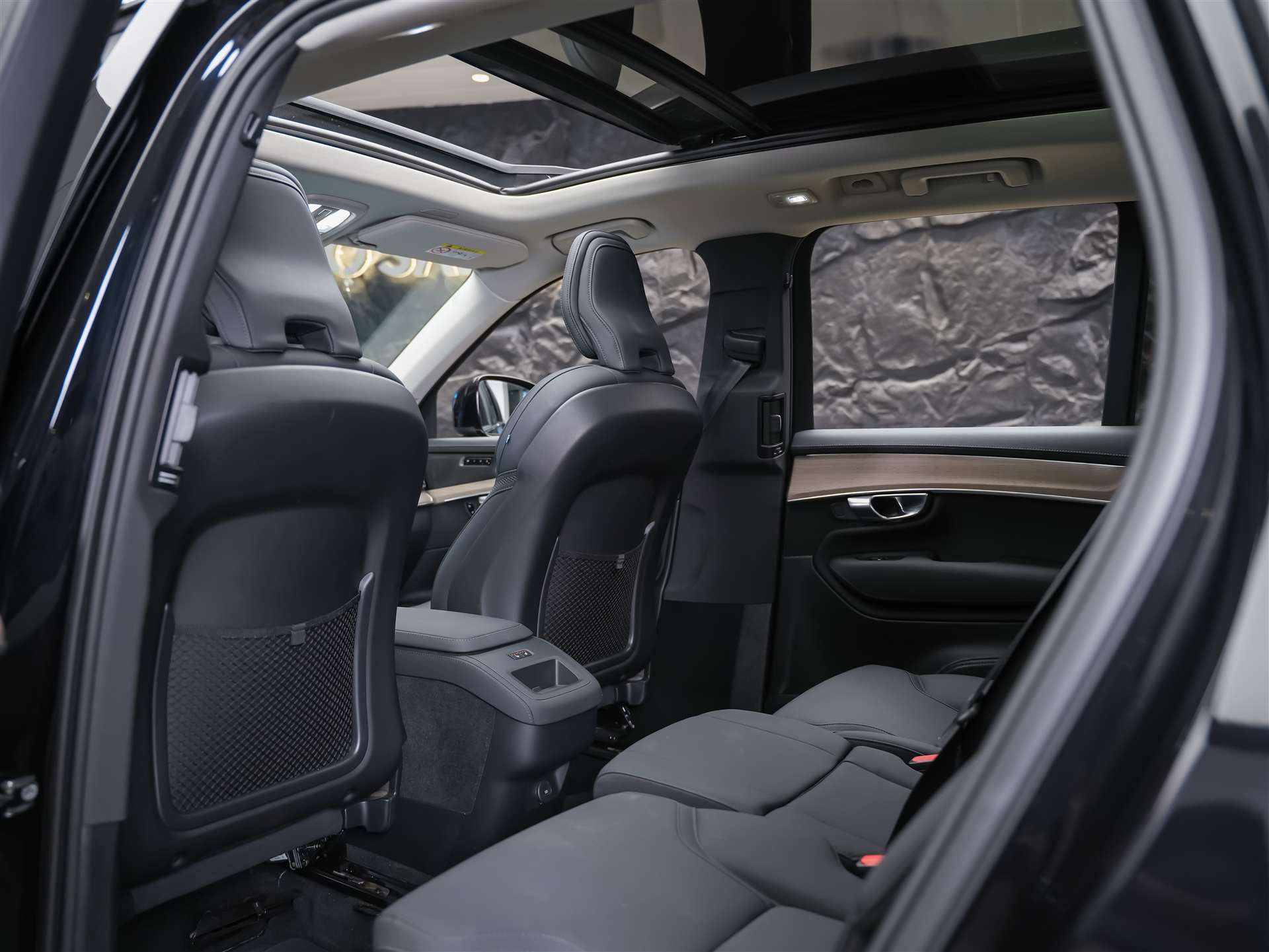 VOLVO XC90 B5 AWD Plus Bright Geartronic *Facelift*7 Plätzer*Panorama*AHK*-image-12