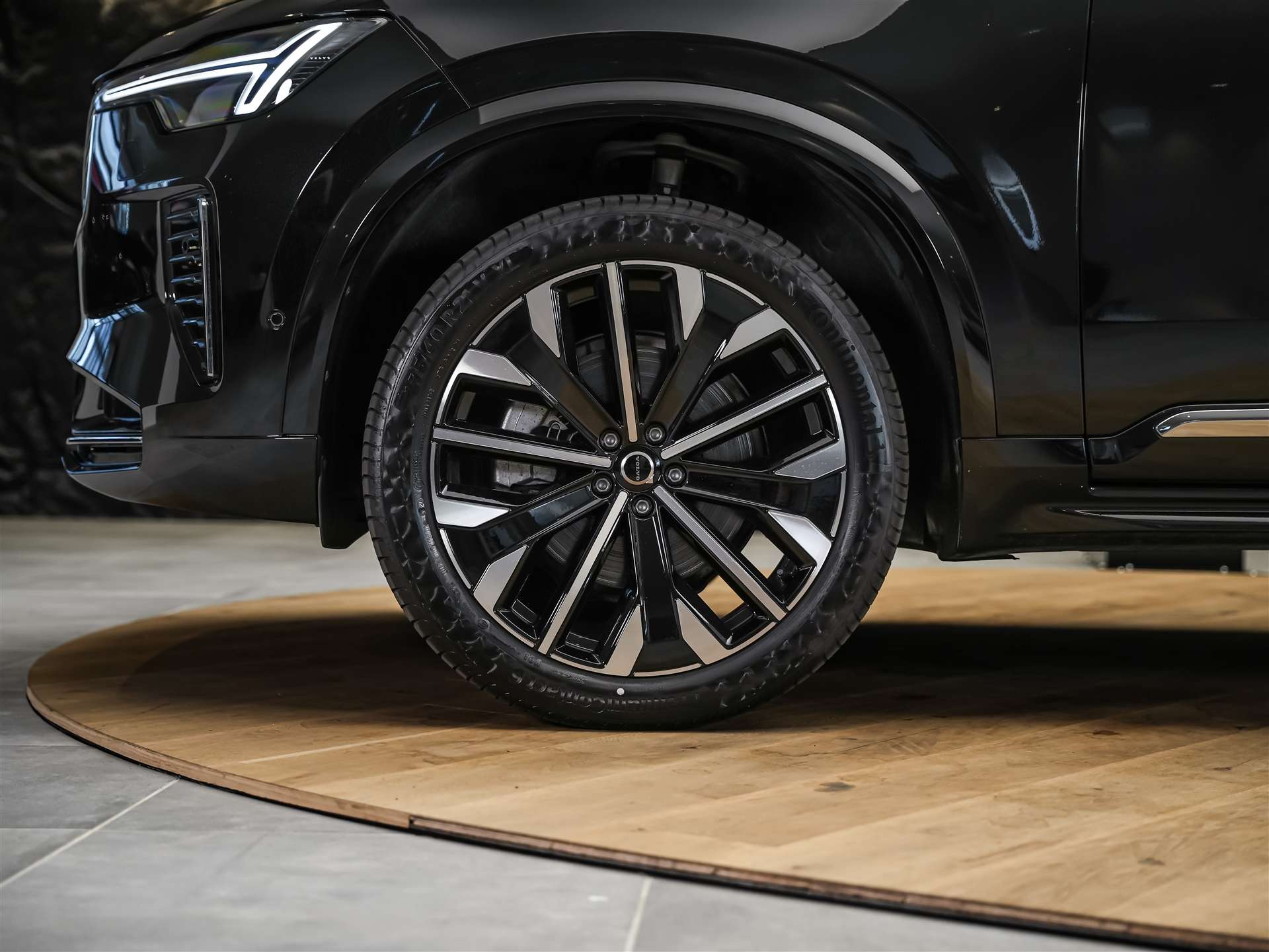 VOLVO XC90 B5 AWD Plus Bright Geartronic *Facelift*7 Plätzer*Panorama*AHK*-image-20