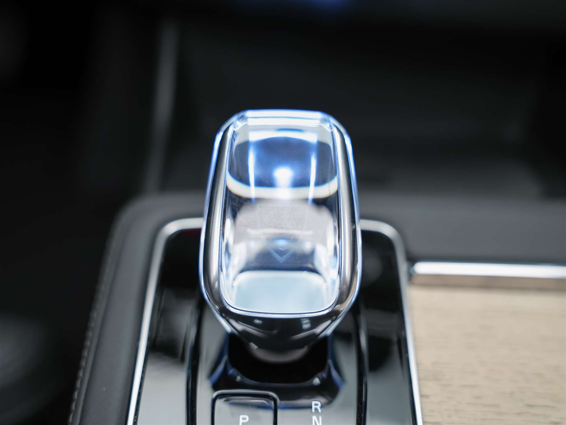 VOLVO XC90 B5 AWD Plus Bright Geartronic *Facelift*7 Plätzer*Panorama*AHK*-image-25