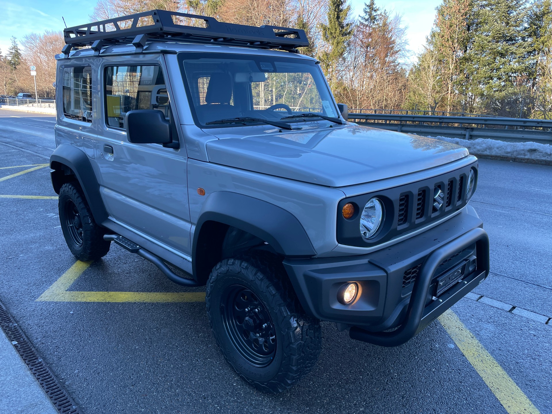 SUZUKI Jimny 1.5 Compact+ 4x4-showroom-element-2