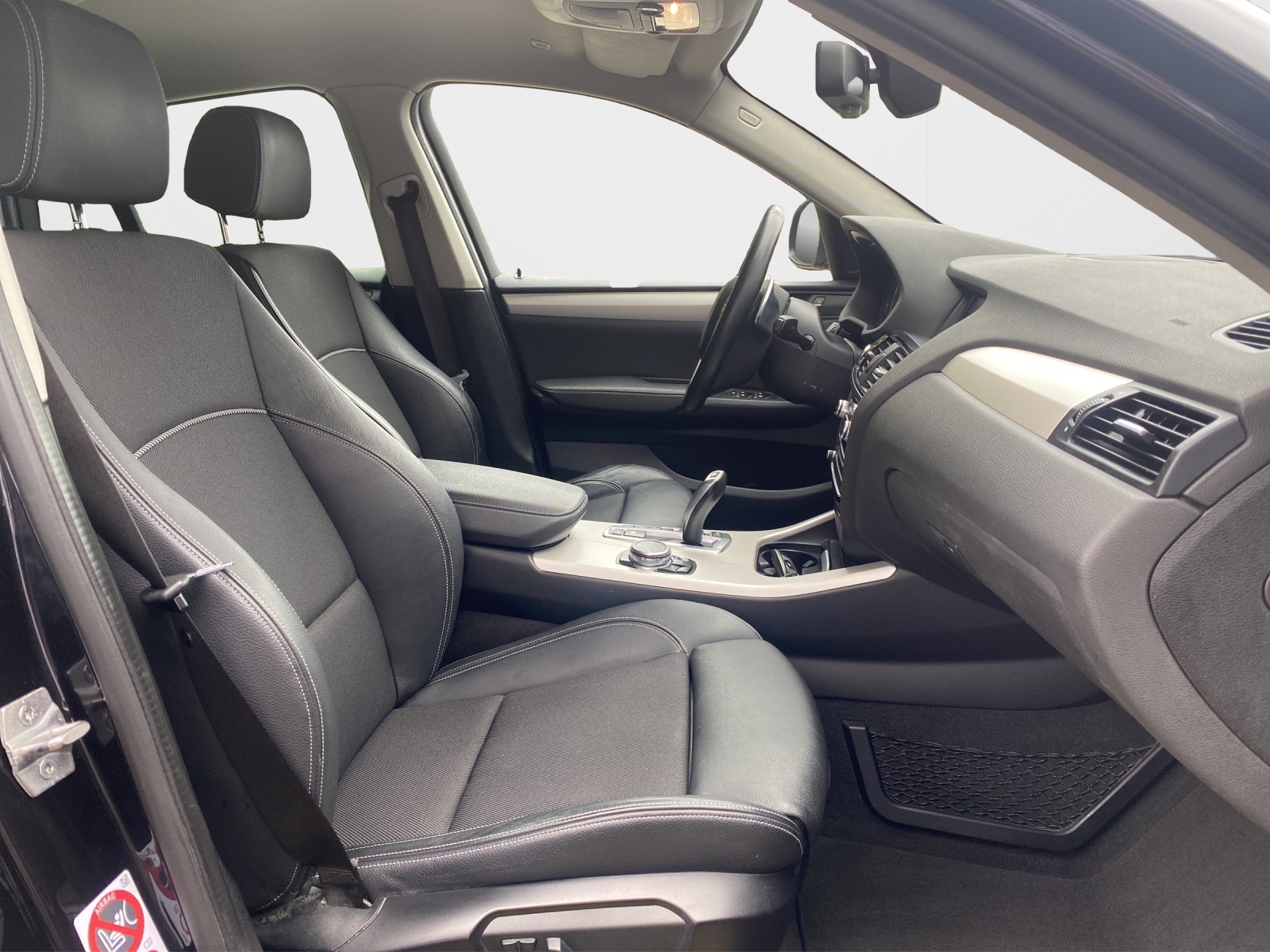 BMW X4 xDrive 20d-image-12