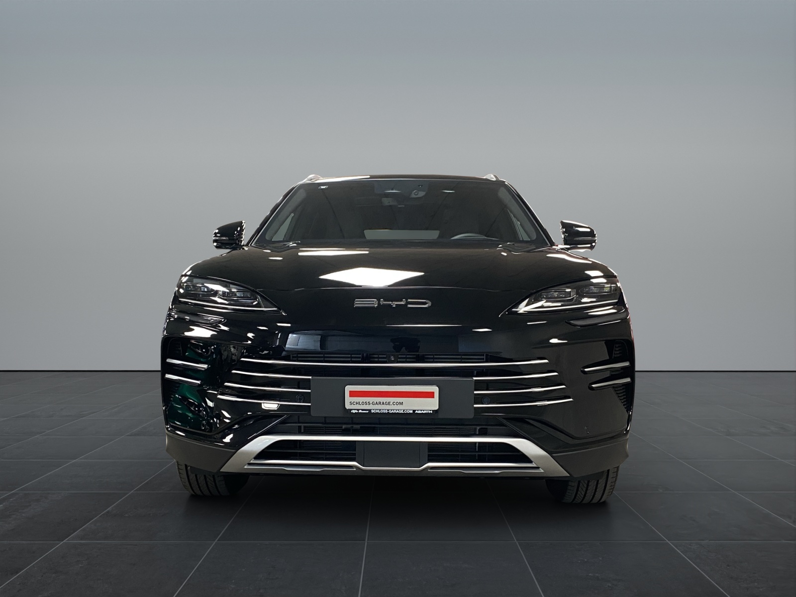 BYD Seal U DM-i Design AWD-showroom-element-1