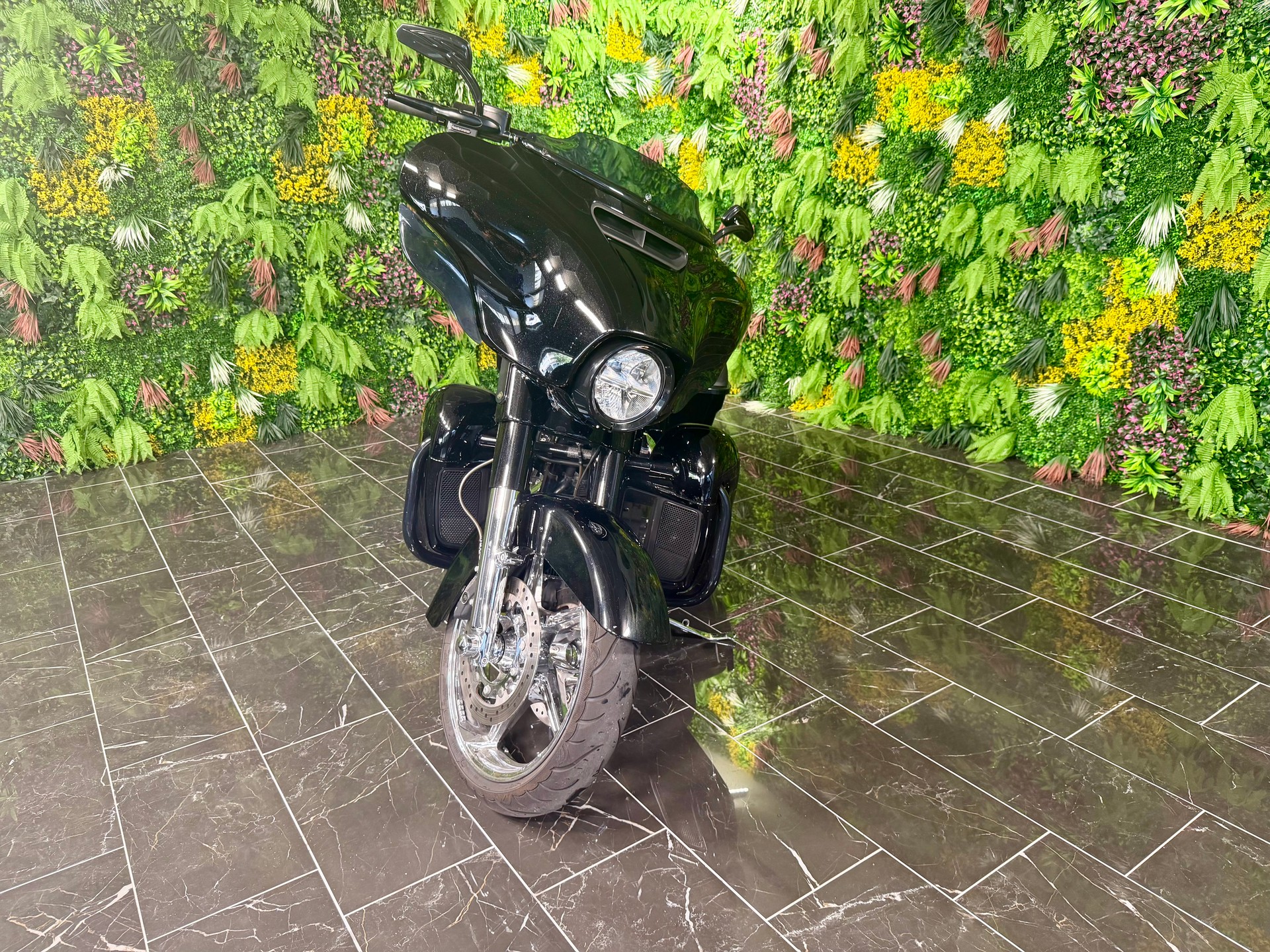HARLEY-DAVIDSON FLHXSE Street Glide ABS CVO-image-3