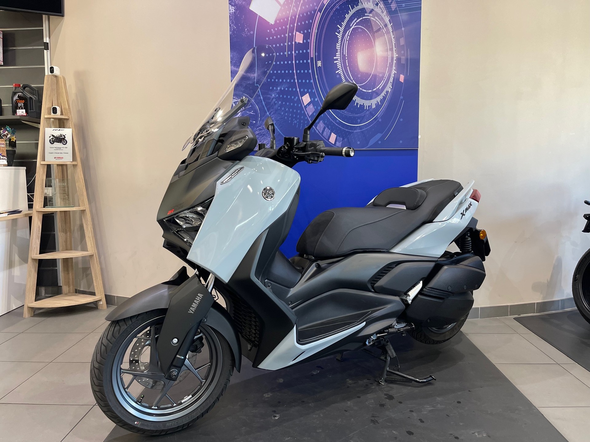 YAMAHA X-Max 300 Tech Max+-image-4