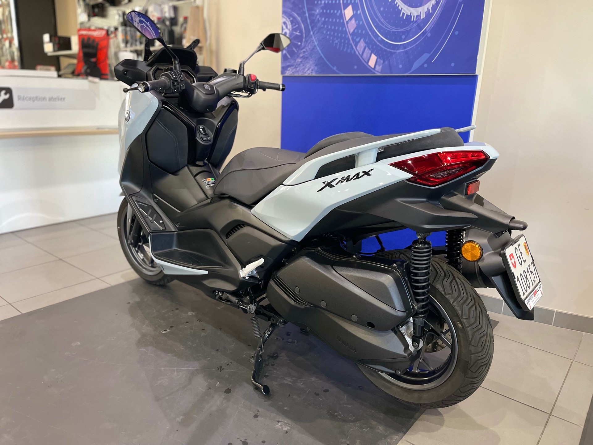 YAMAHA X-Max 300 Tech Max+-image-7