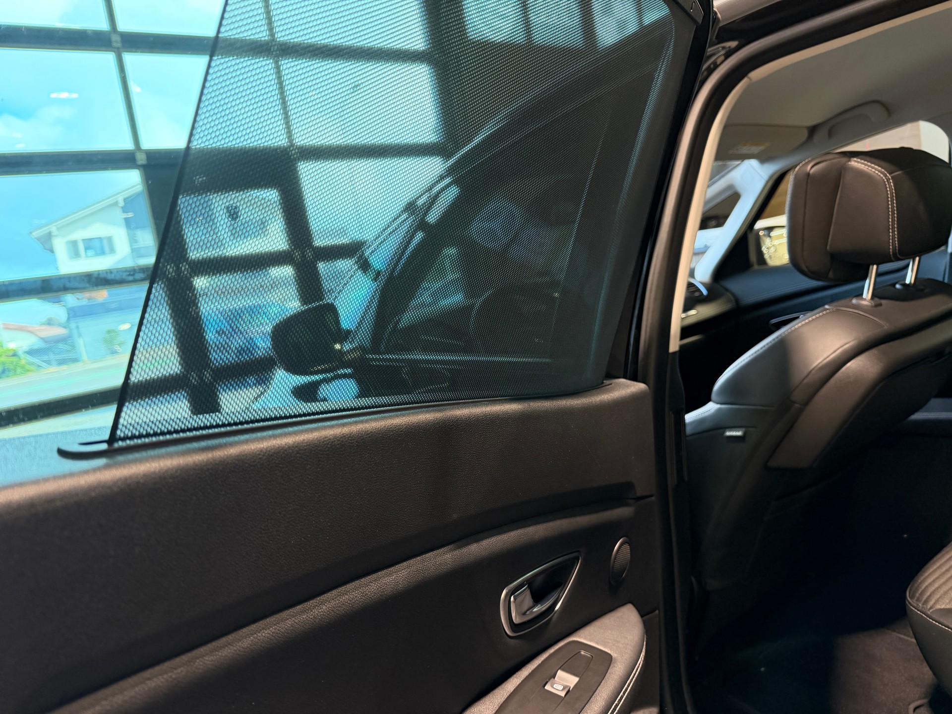 RENAULT Grand Scénic 1.2 16V Turbo Bose-image-12