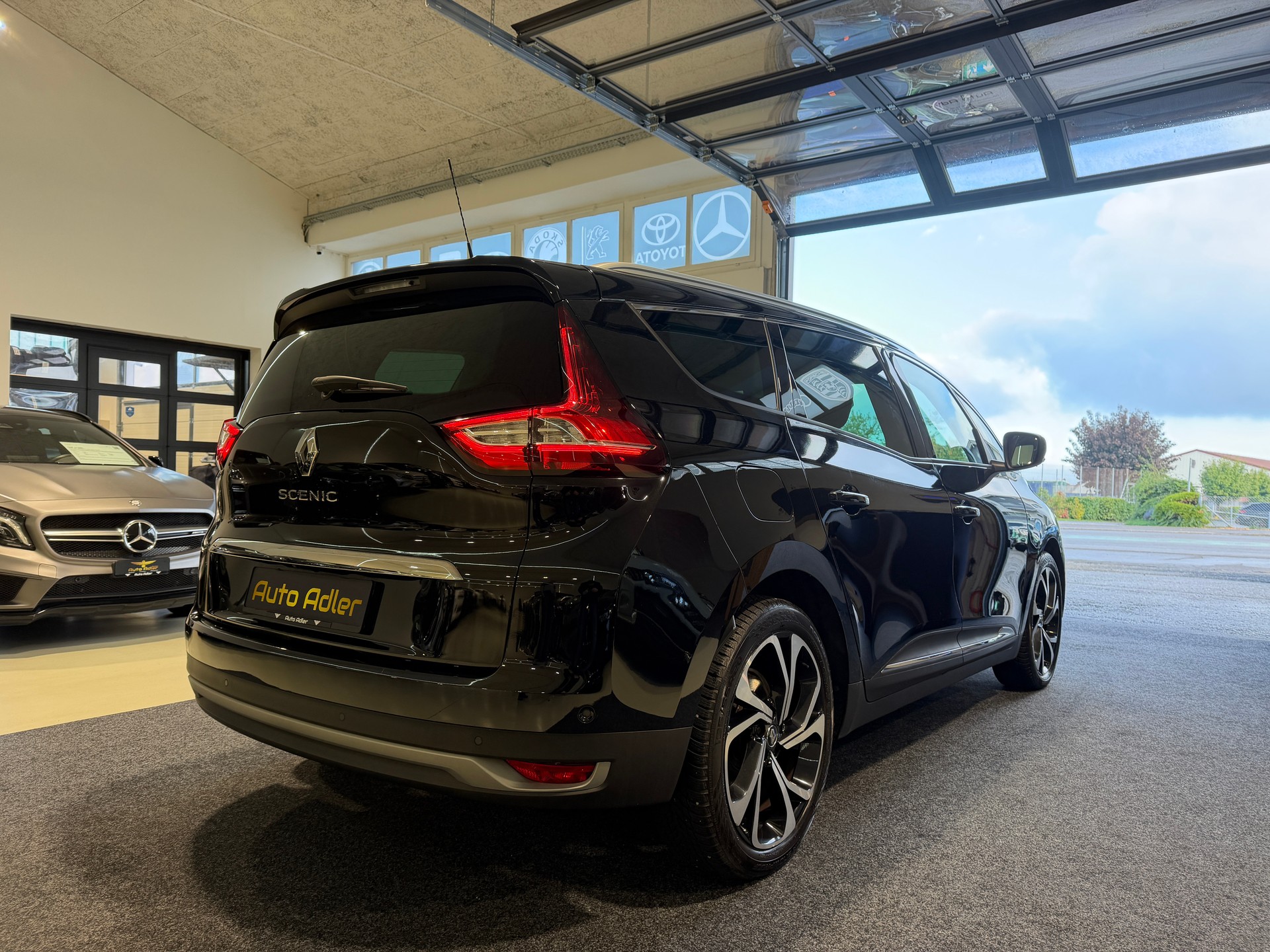 RENAULT Grand Scénic 1.2 16V Turbo Bose-image-8