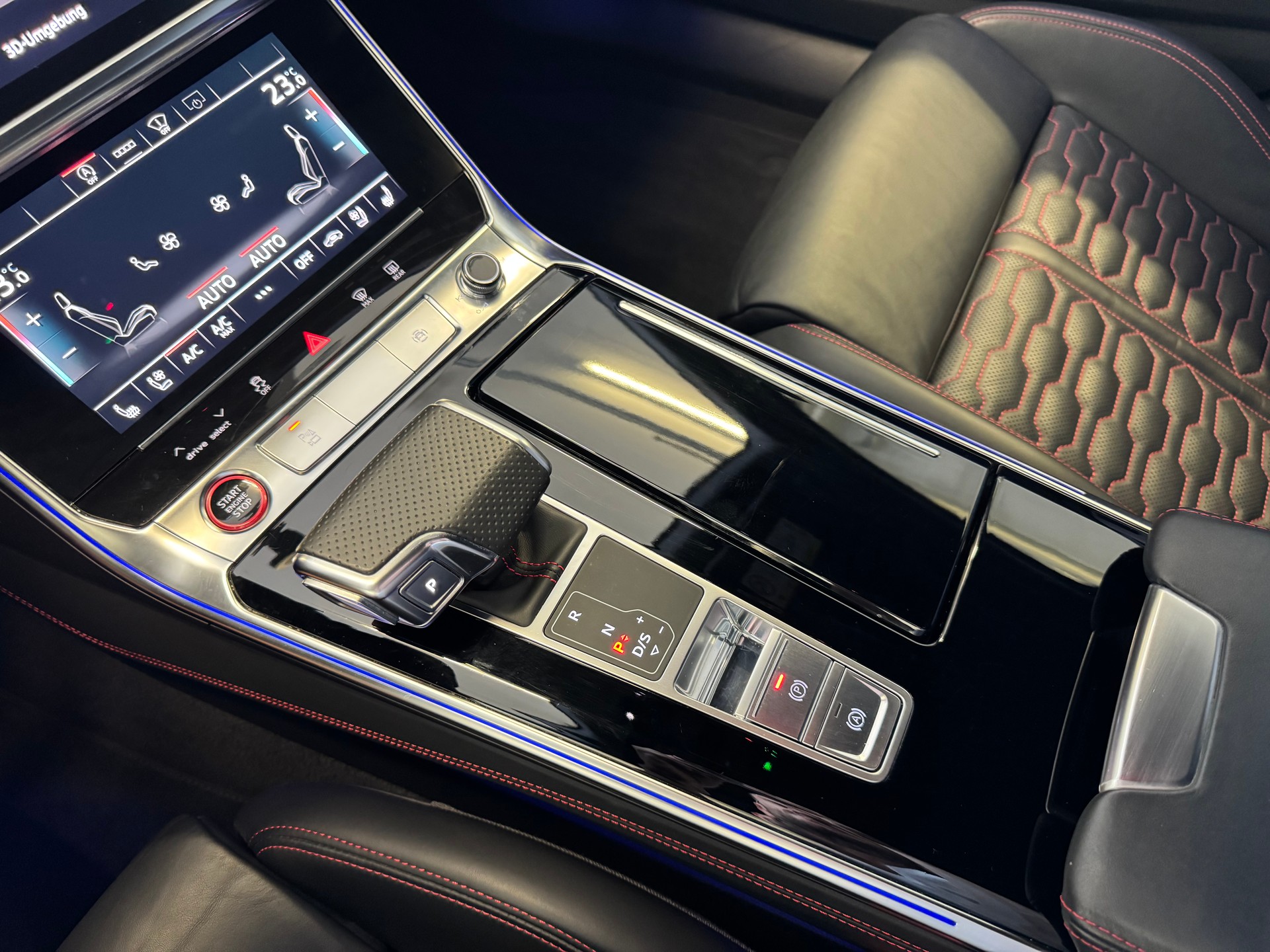 AUDI RS6 Avant 4.0 TFSI V8 quattro, CH Fahrzeug, Keramik, KW V4, BTM-image-25
