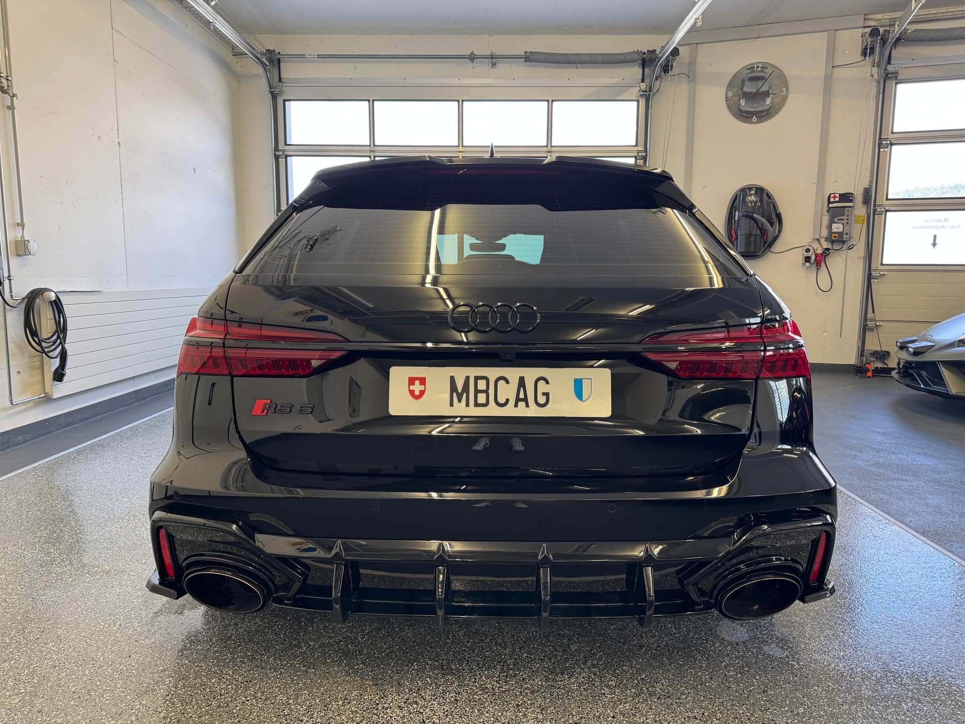 AUDI RS6 Avant 4.0 TFSI V8 quattro, CH Fahrzeug, Keramik, KW V4, BTM-image-6