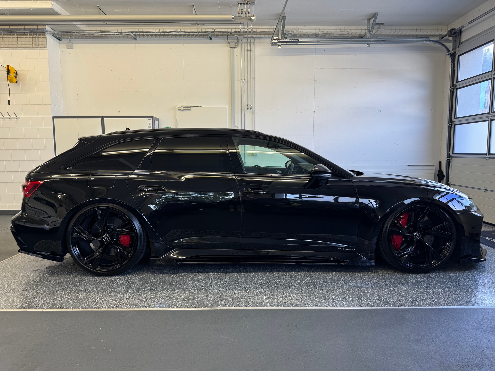 AUDI RS6 Avant 4.0 TFSI V8 quattro, CH Fahrzeug, Keramik, KW V4, BTM-image-8