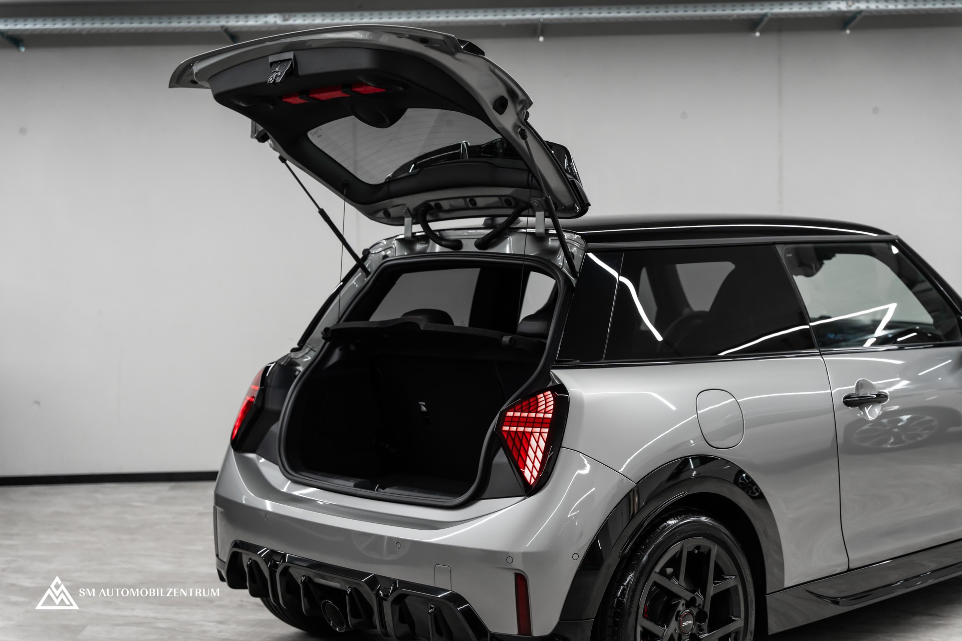 MINI Mini John Cooper Works F66 / Head-Up / Rückfahrkamera / Harman&Kardon-image-13