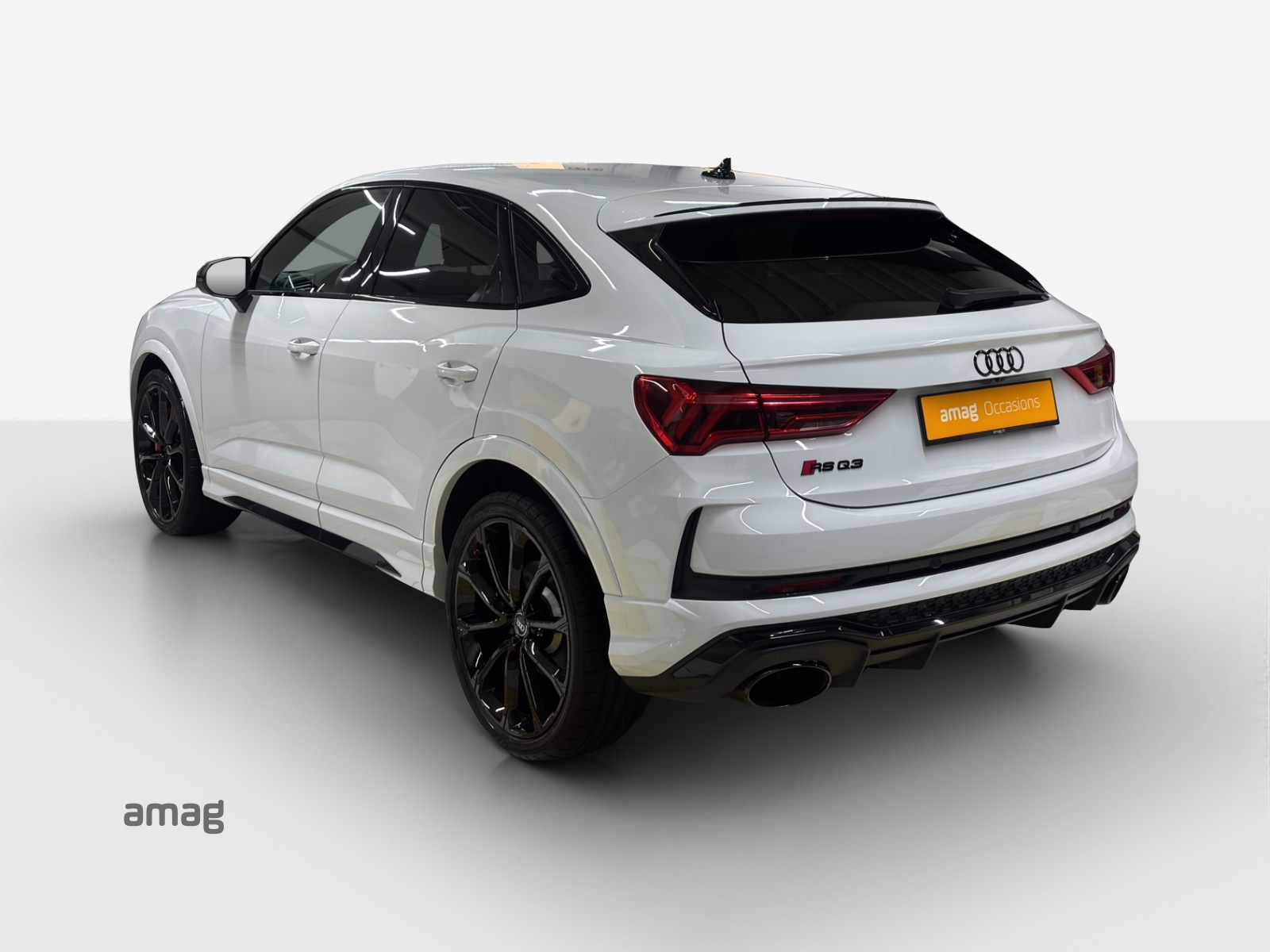 AUDI RS Q3 Sportback quattro S tronic-showroom-element-2