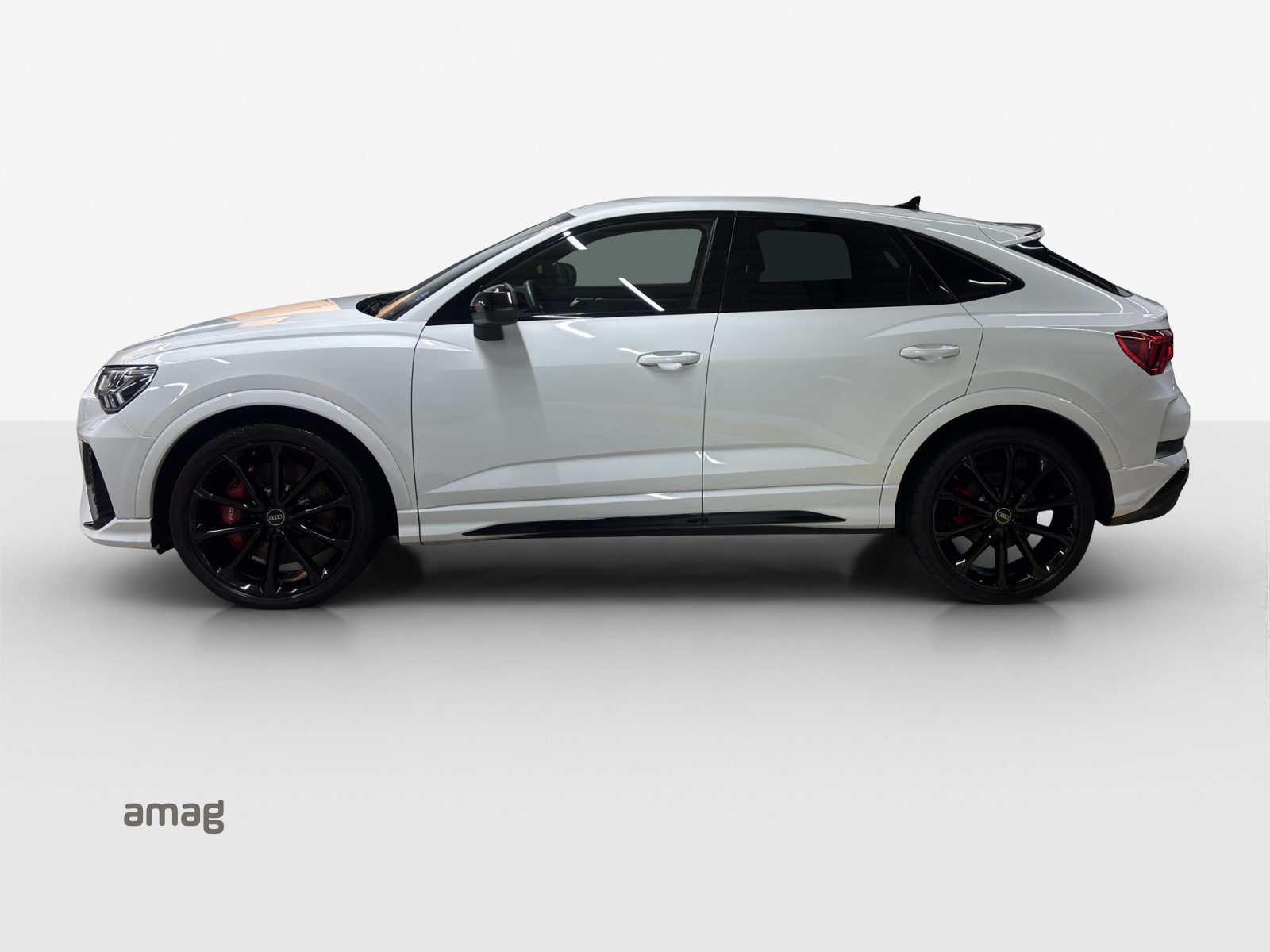 AUDI RS Q3 Sportback quattro S tronic-showroom-element-1