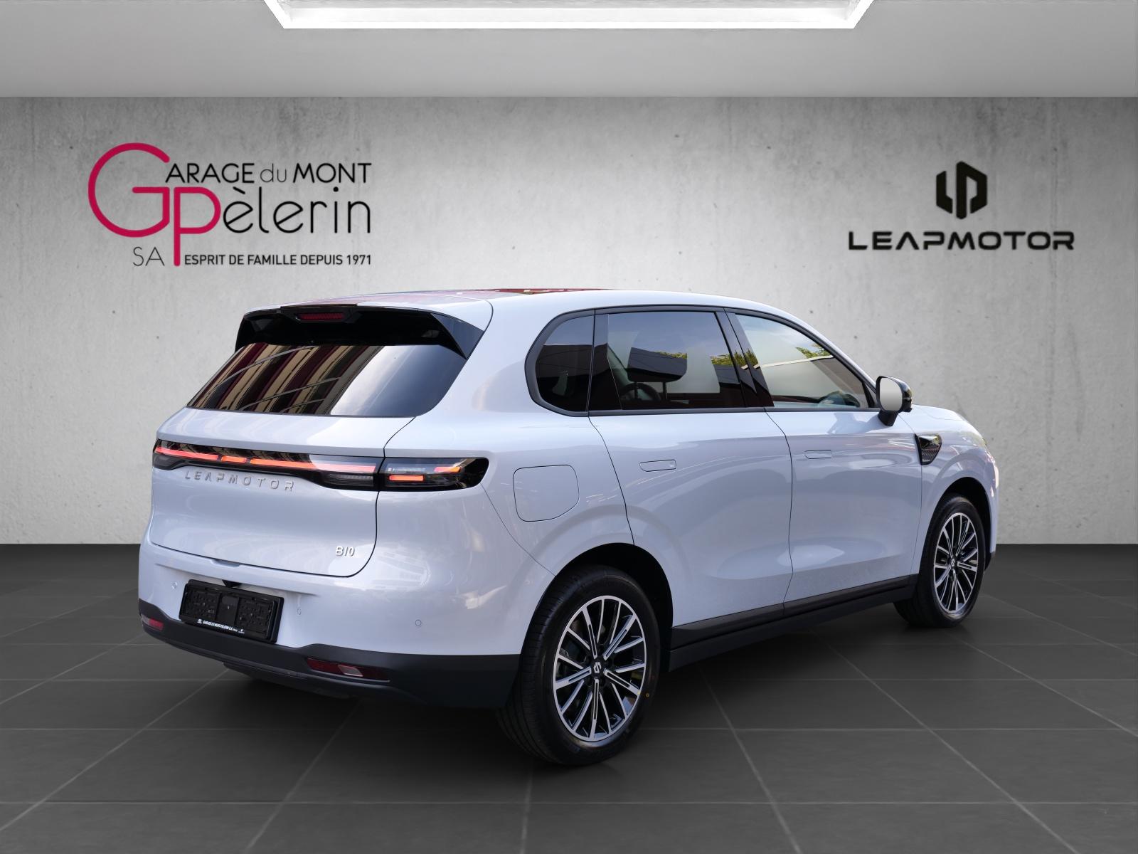 LEAPMOTOR B10 EV-showroom-element-3