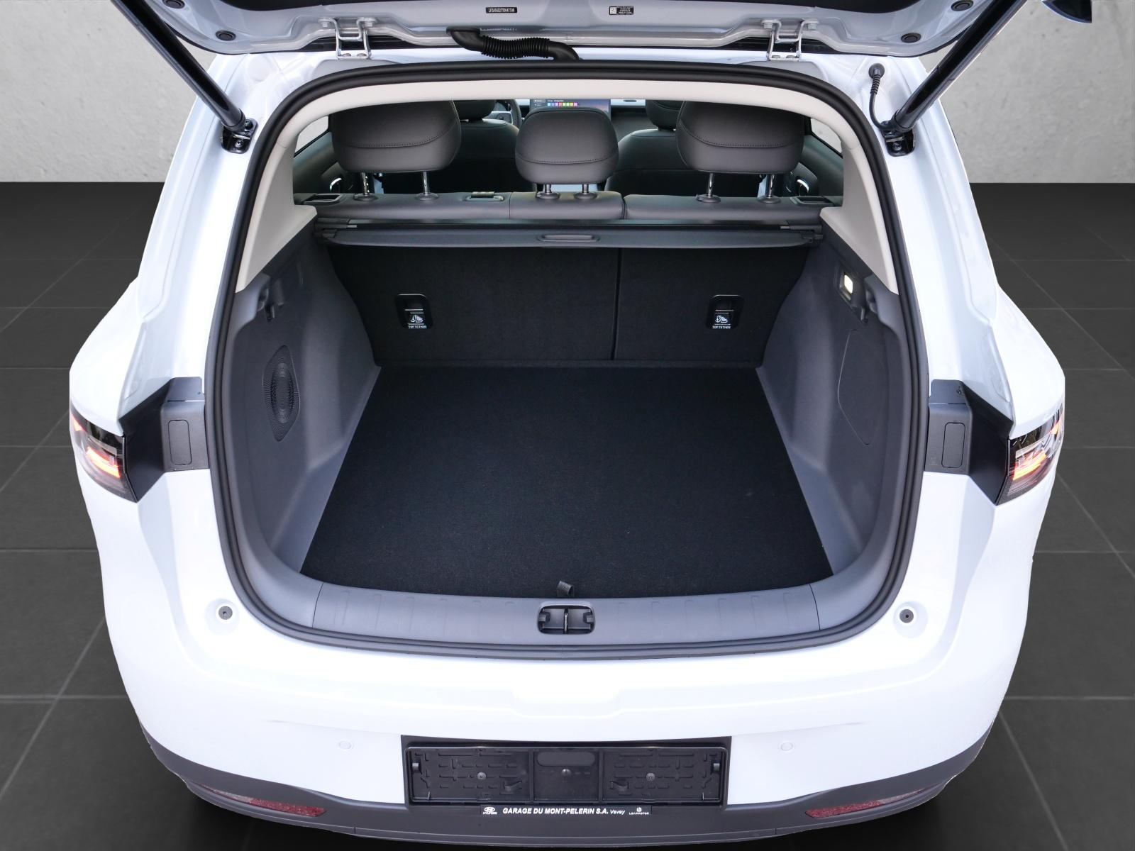 LEAPMOTOR B10 EV-image-7