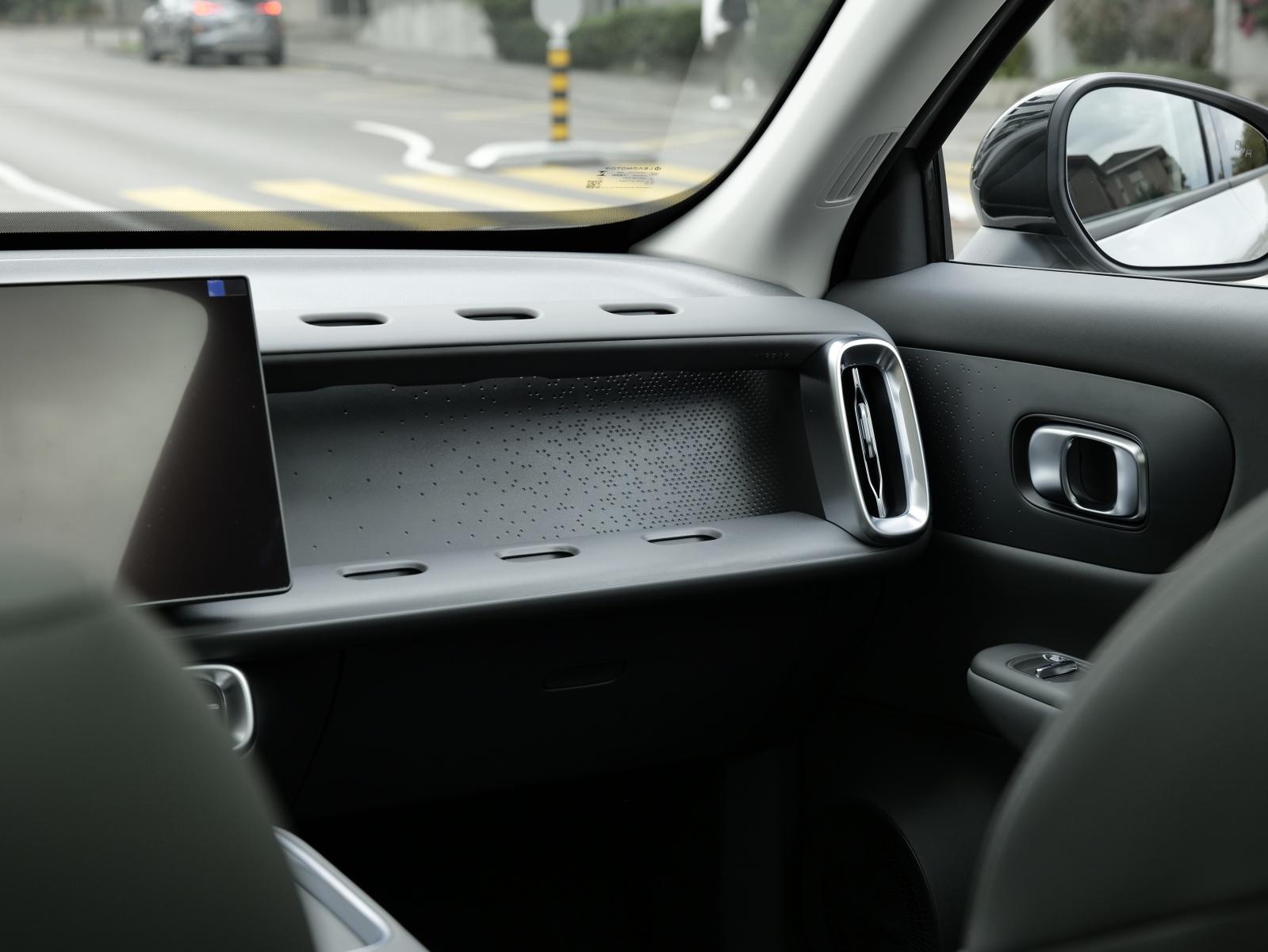 LEAPMOTOR B10 EV-image-24