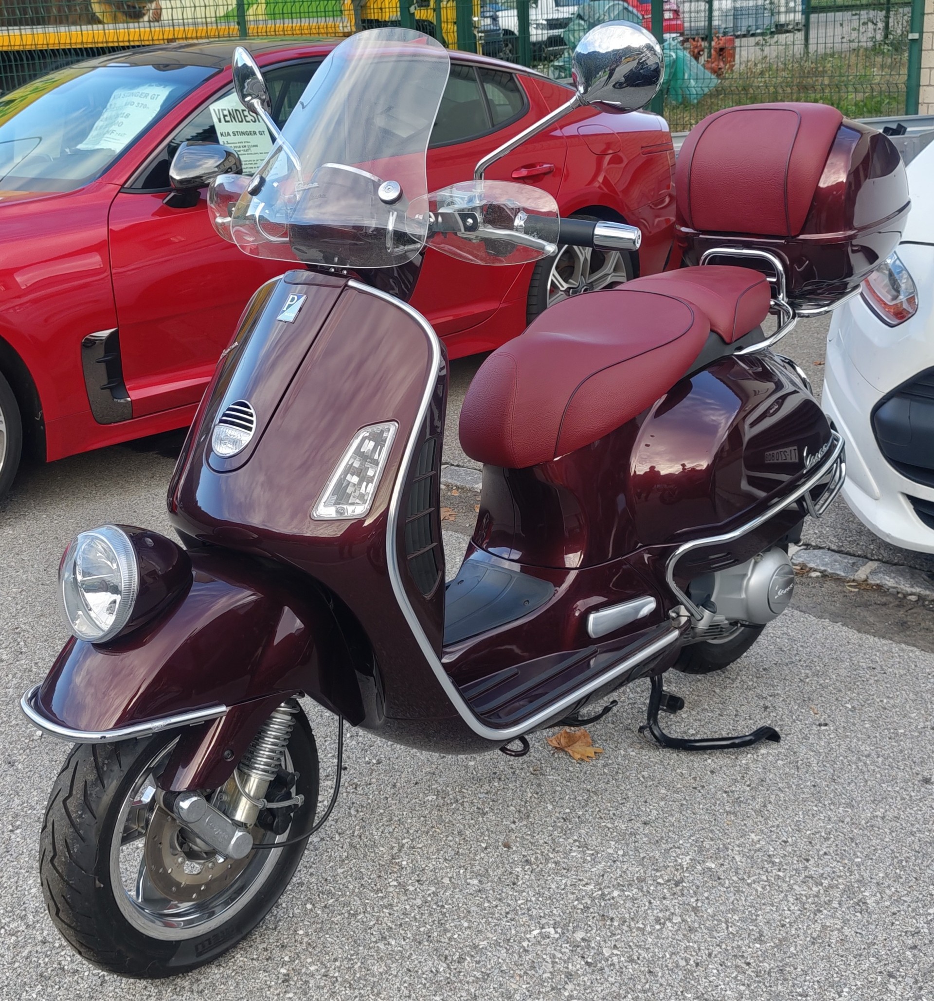 PIAGGIO Vespa GTV 300 i.e via Montenapoleone-image-2