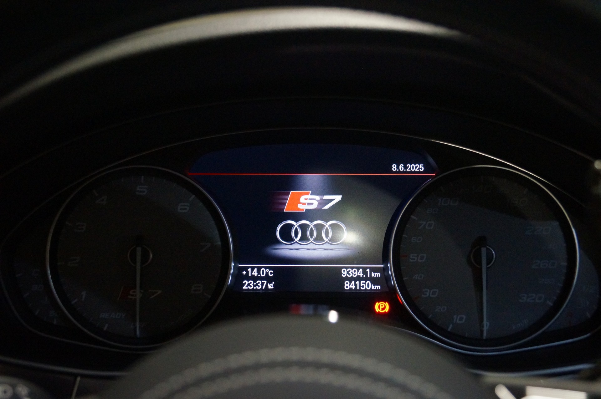 AUDI S7 Sportback 4.0 TFSI V8 quattro-image-11