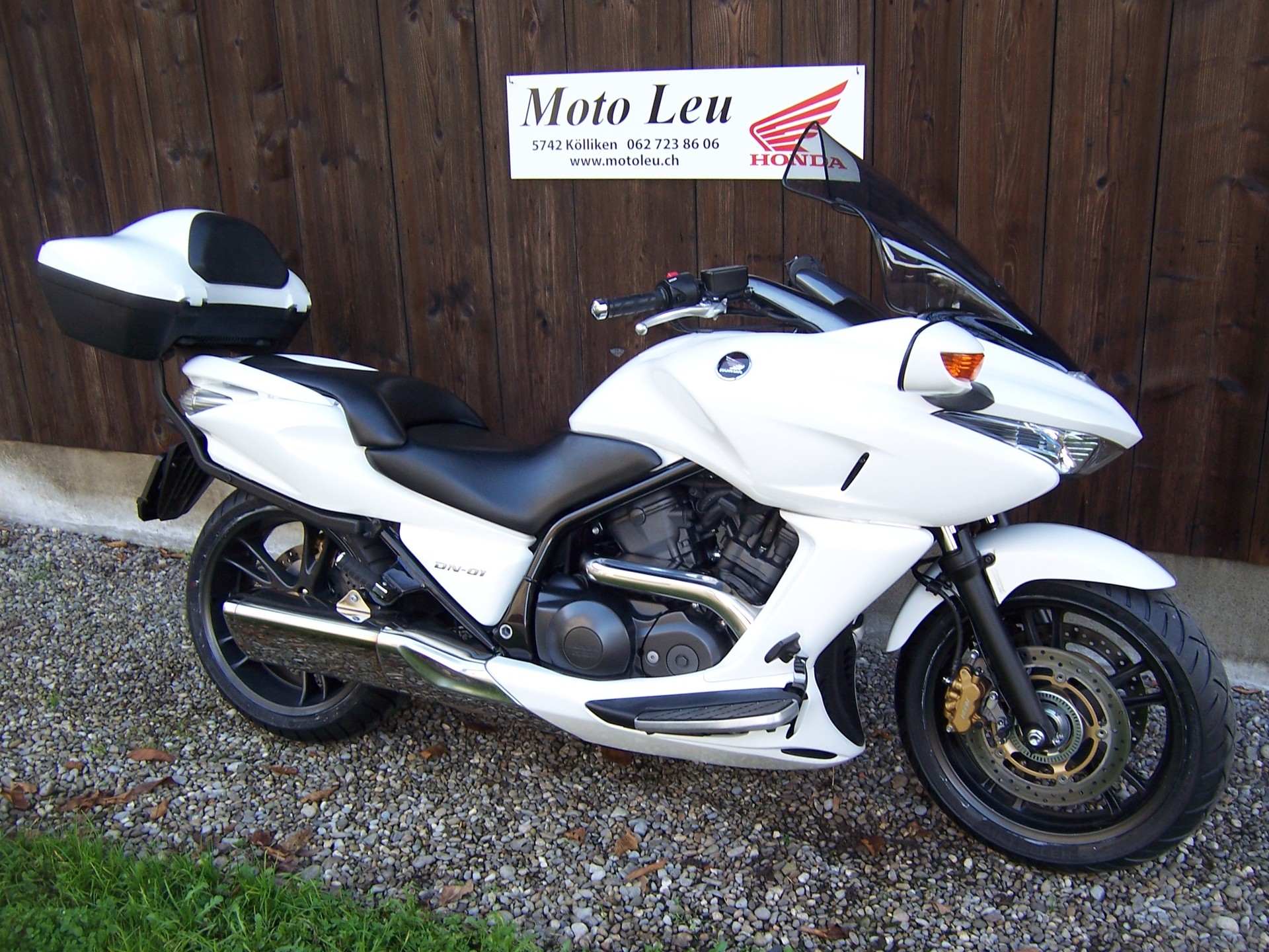 HONDA DN-01 ABS