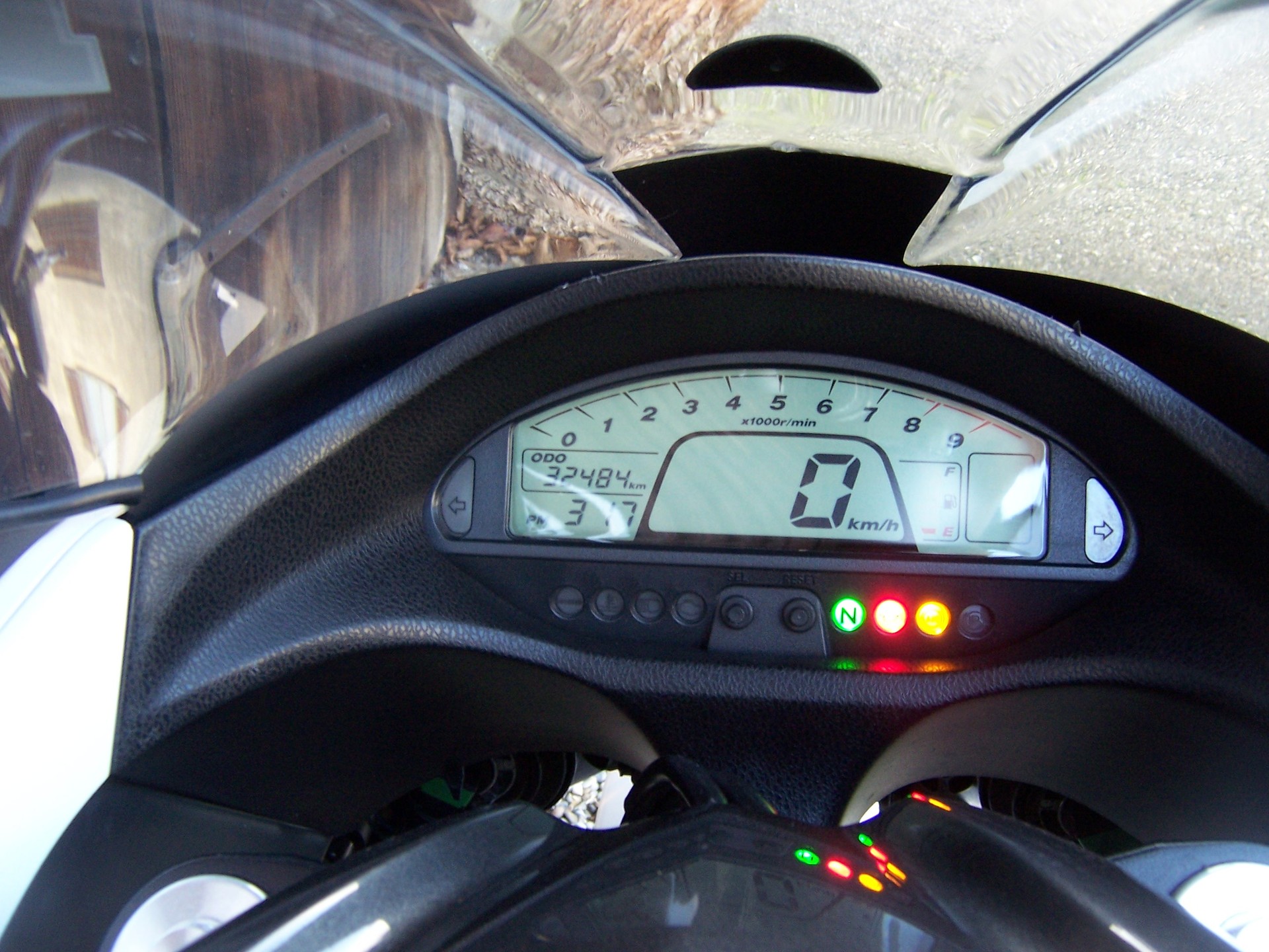 HONDA DN-01 ABS-image-6