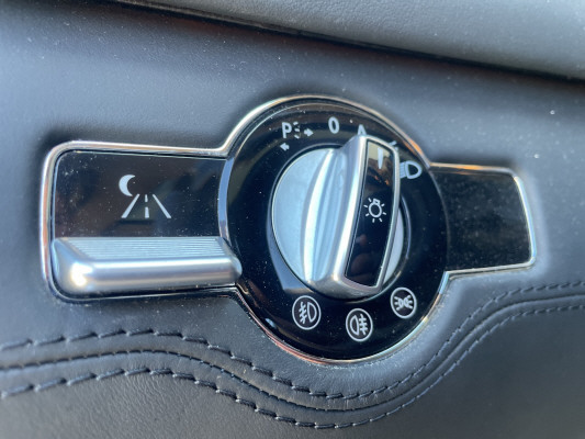 MERCEDES-BENZ CL 500 4Matic-image-12