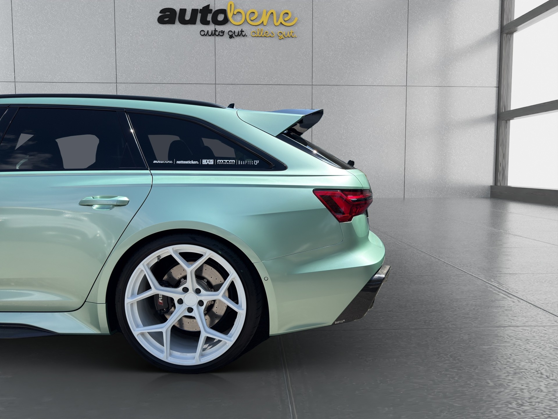 AUDI RS6 Avant 4.0 TFSI V8 quattro-image-6