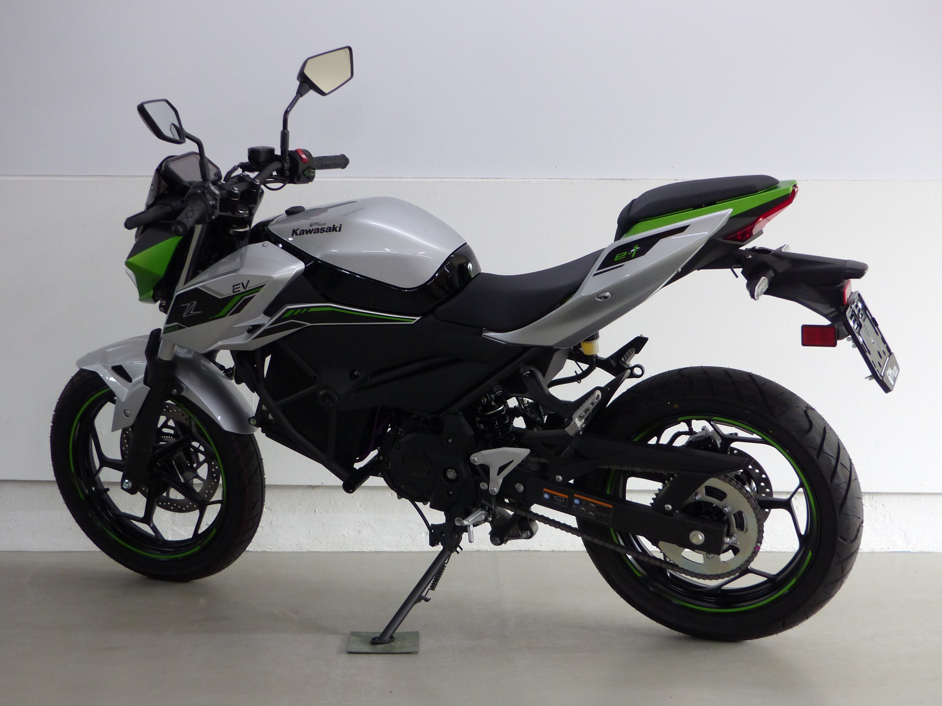 KAWASAKI Z e-1-image-3