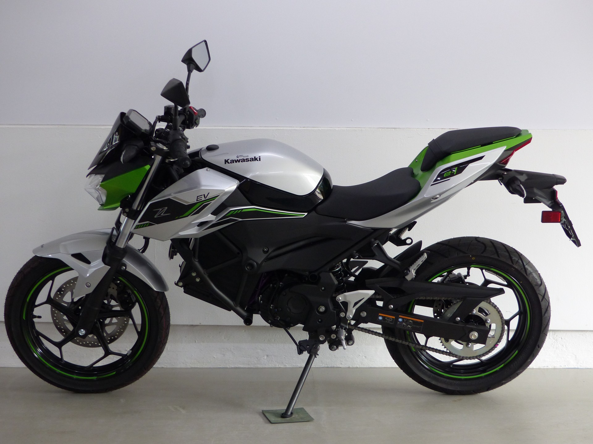 KAWASAKI Z e-1-image-2