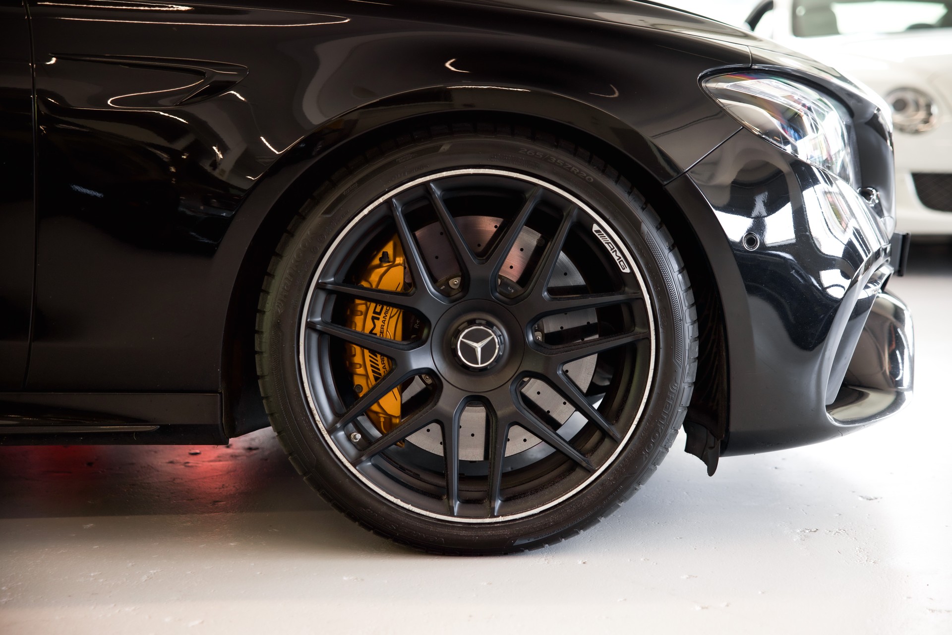 MERCEDES-BENZ E 63 AMG S 4 Matic 9G-Tronic-image-10