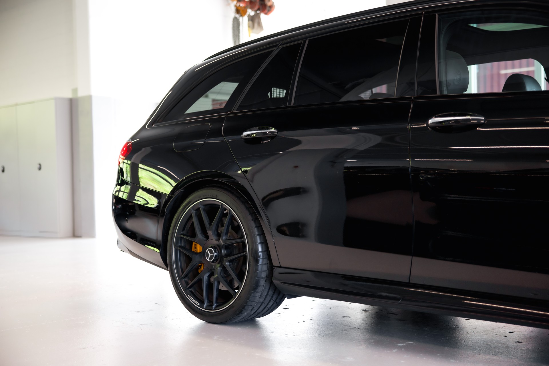 MERCEDES-BENZ E 63 AMG S 4 Matic 9G-Tronic-image-11