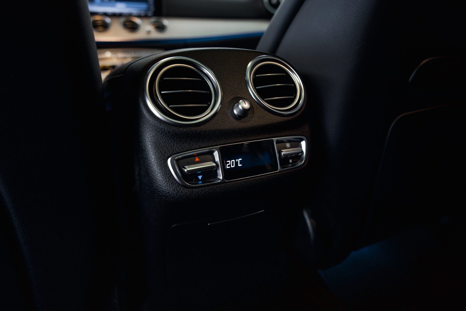 MERCEDES-BENZ E 63 AMG S 4 Matic 9G-Tronic-image-23