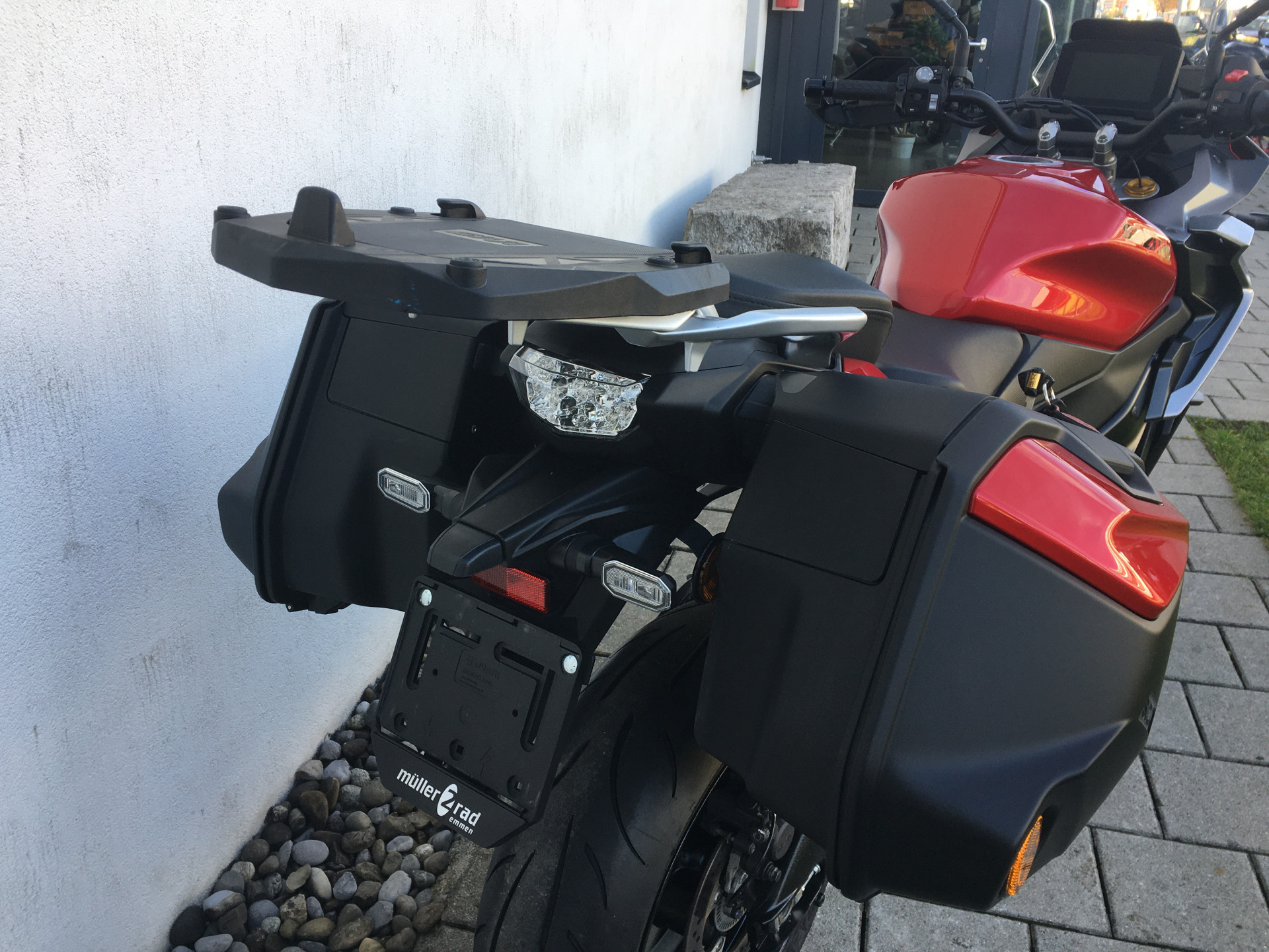 SUZUKI GSX-S 1000 GX-image-5