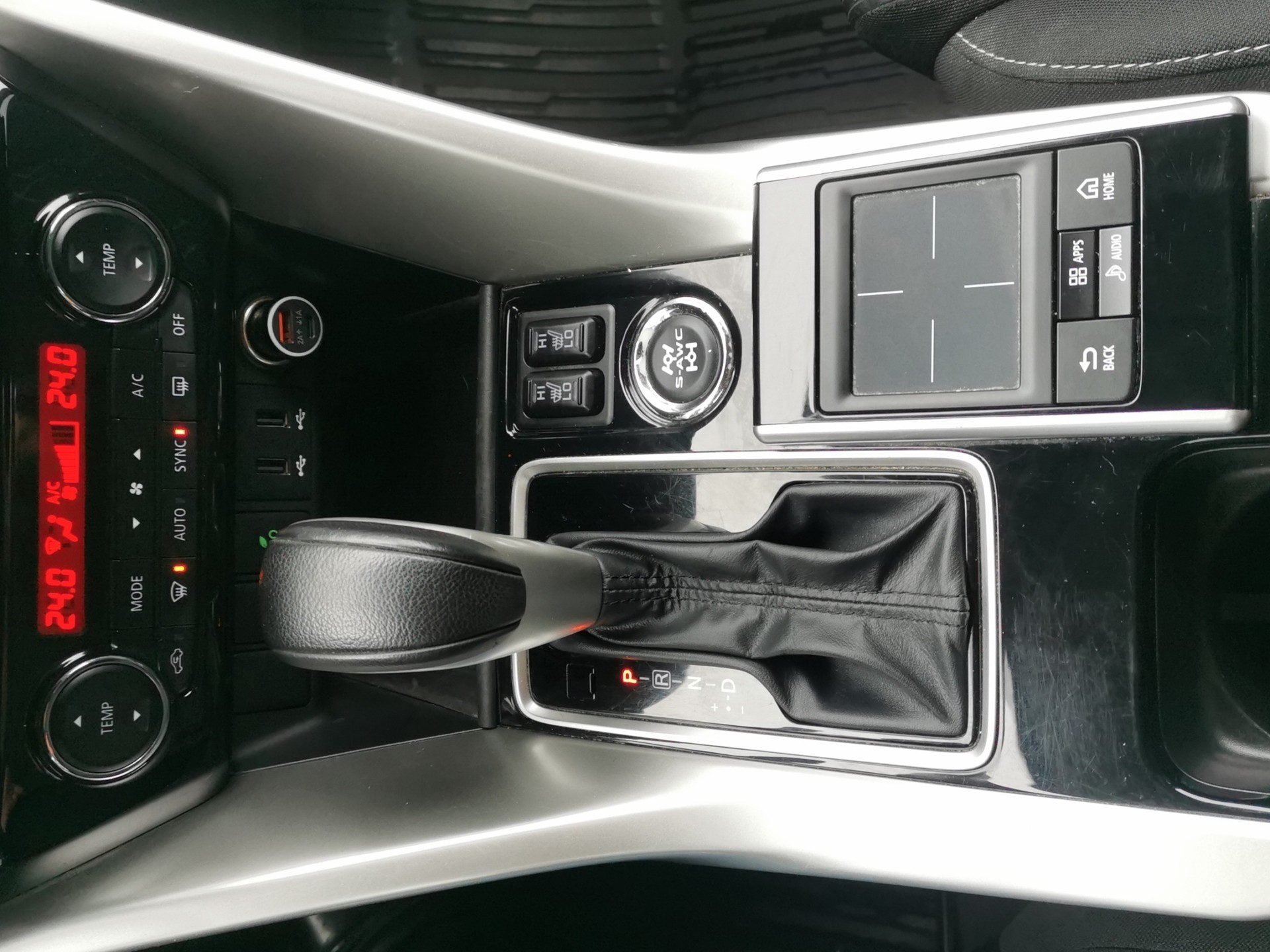 MITSUBISHI Eclipse Cross 2.2DID Style 4WD-image-17