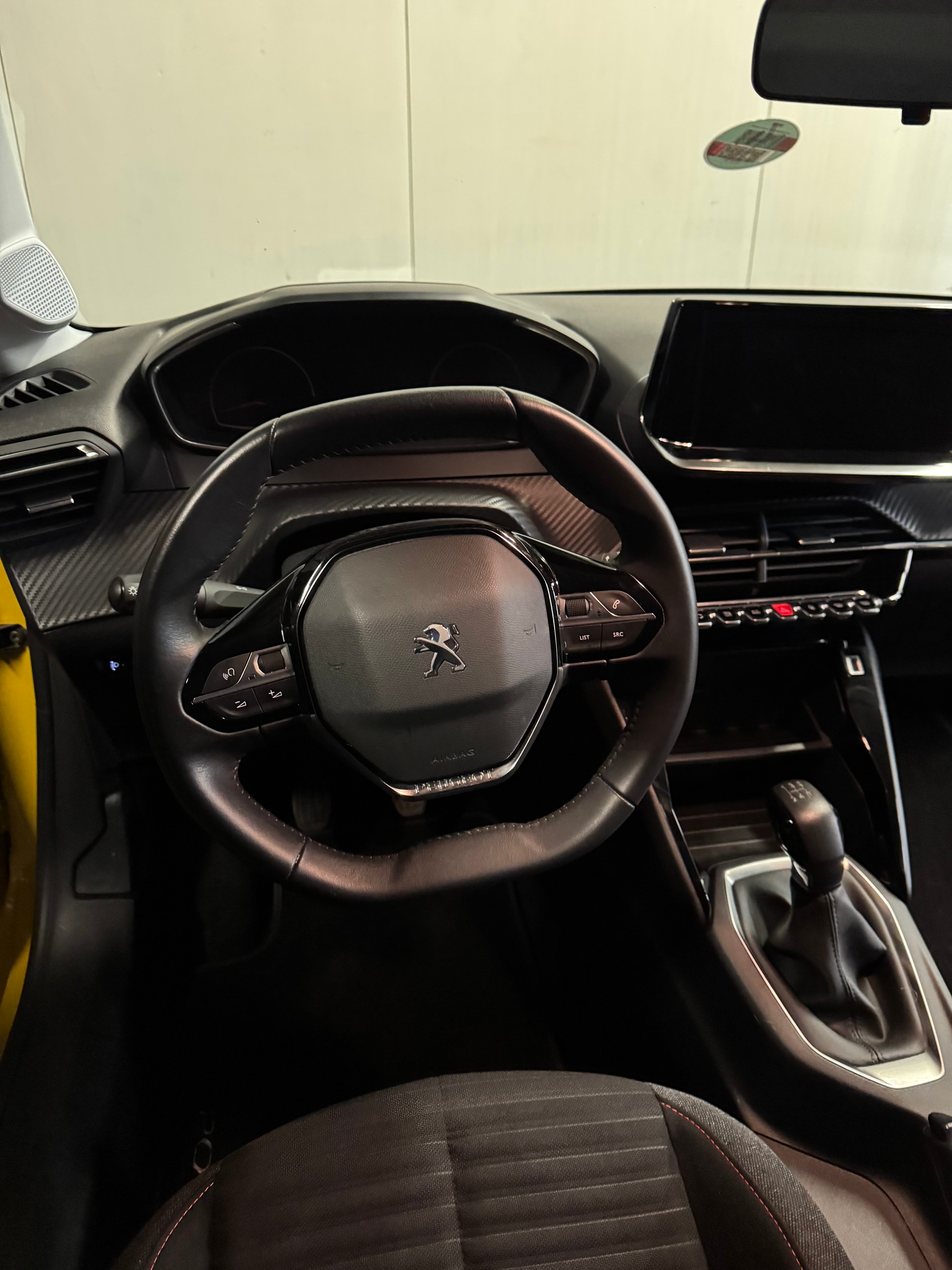 PEUGEOT 208 1.2 PureTech Active-image-13