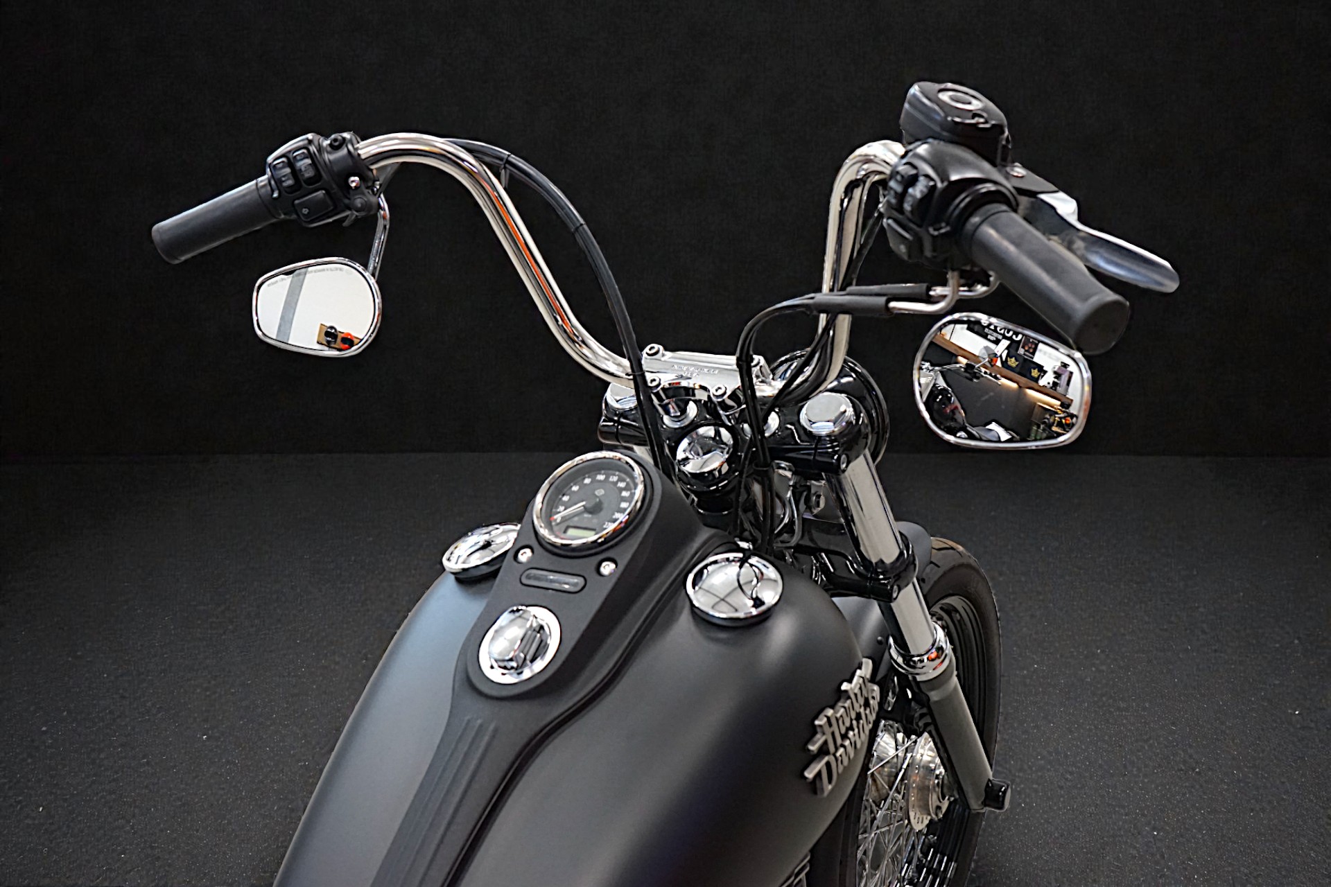 HARLEY-DAVIDSON FXDB Dyna Street Bob 103 ABS-image-5