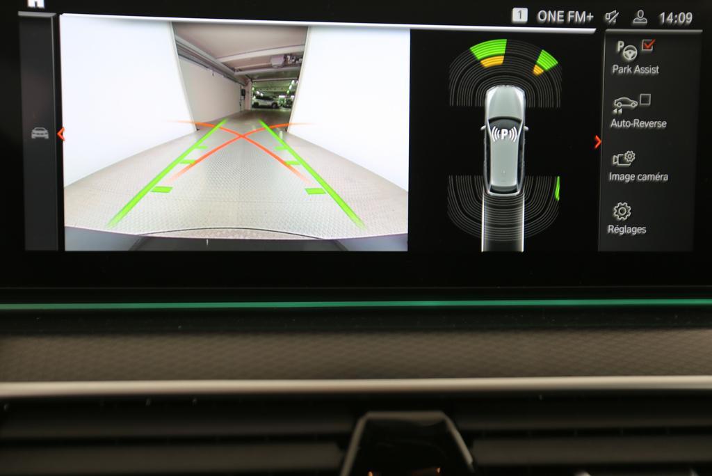 BMW 520d xDrive Touring-image-7