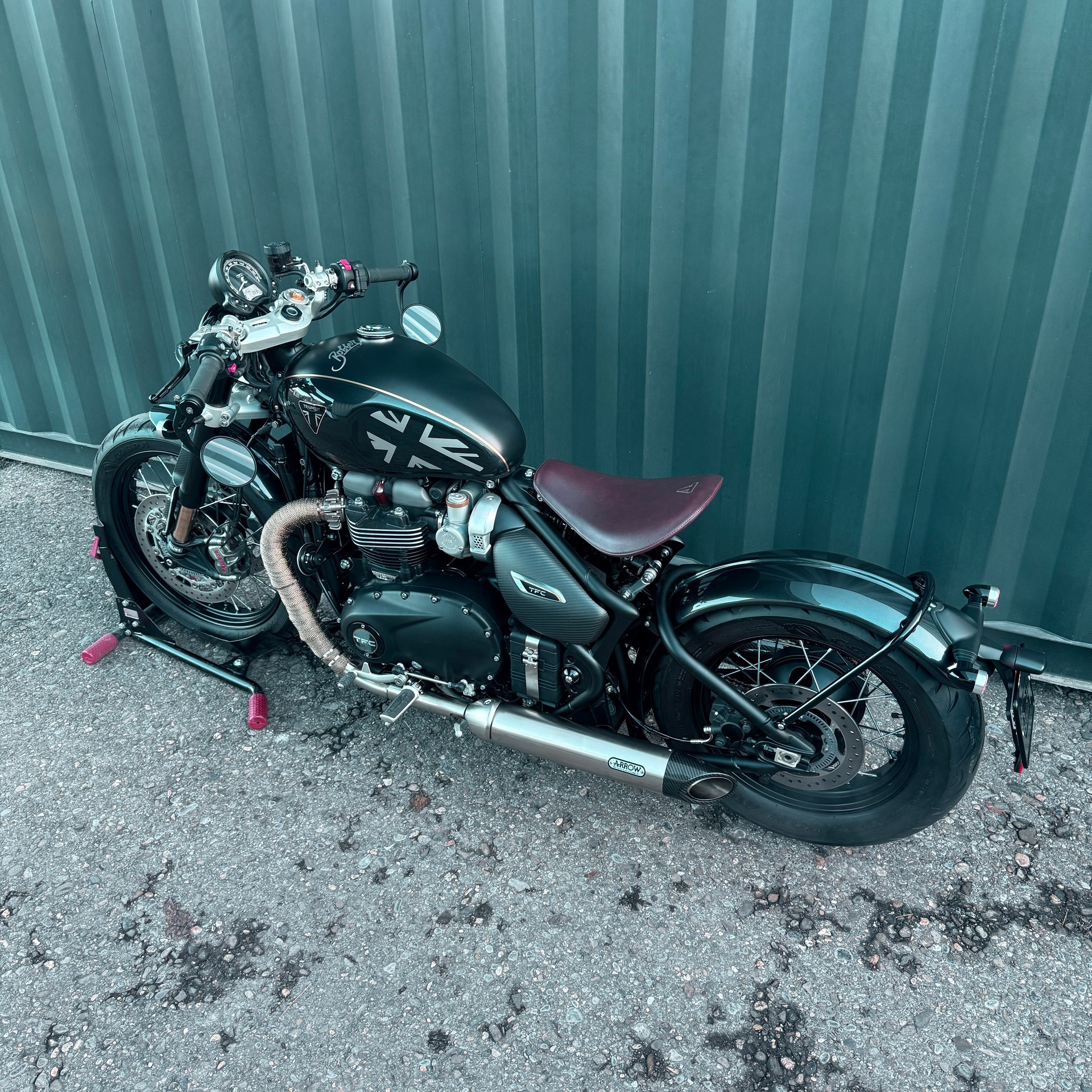 TRIUMPH Bonneville 1200 Bobber-image-7
