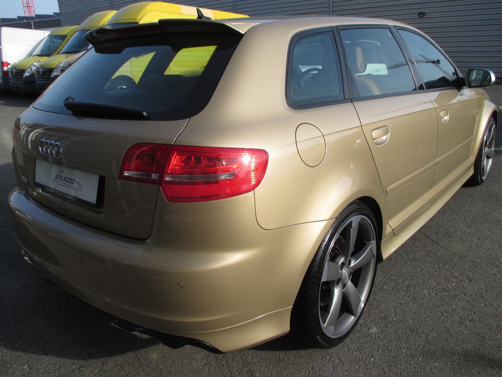 AUDI RS3 Sportback 2.5 TFSI quattro S-tronic-image-5