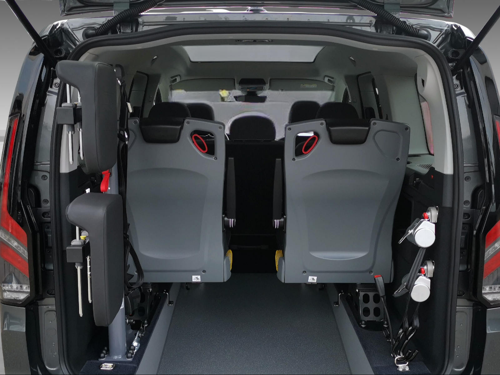 FORD Tourneo Grand Connect Rollstuhlgängig 2.0 EcoBlue 122 Active-image-13