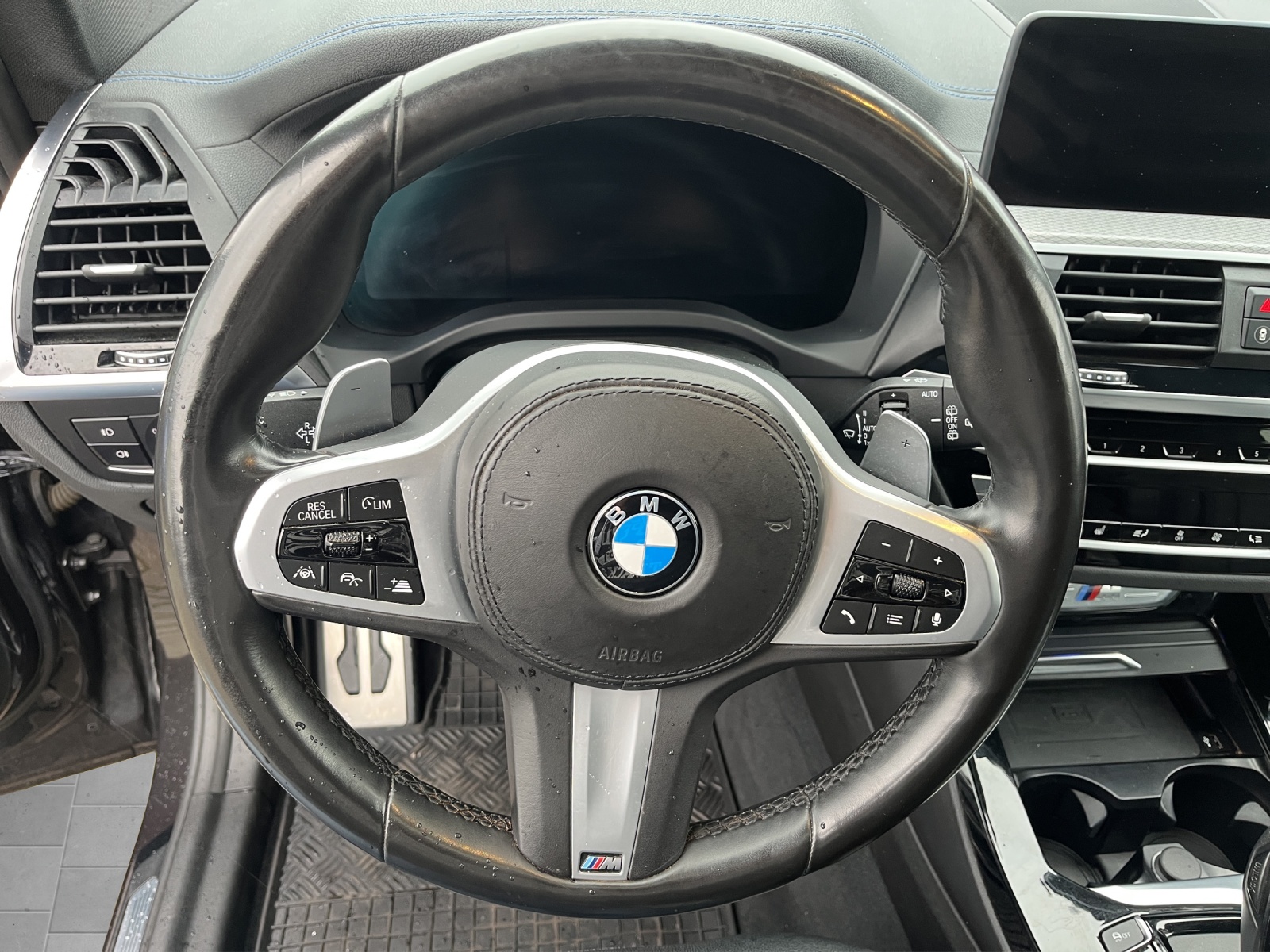 BMW X3 M40d-image-11