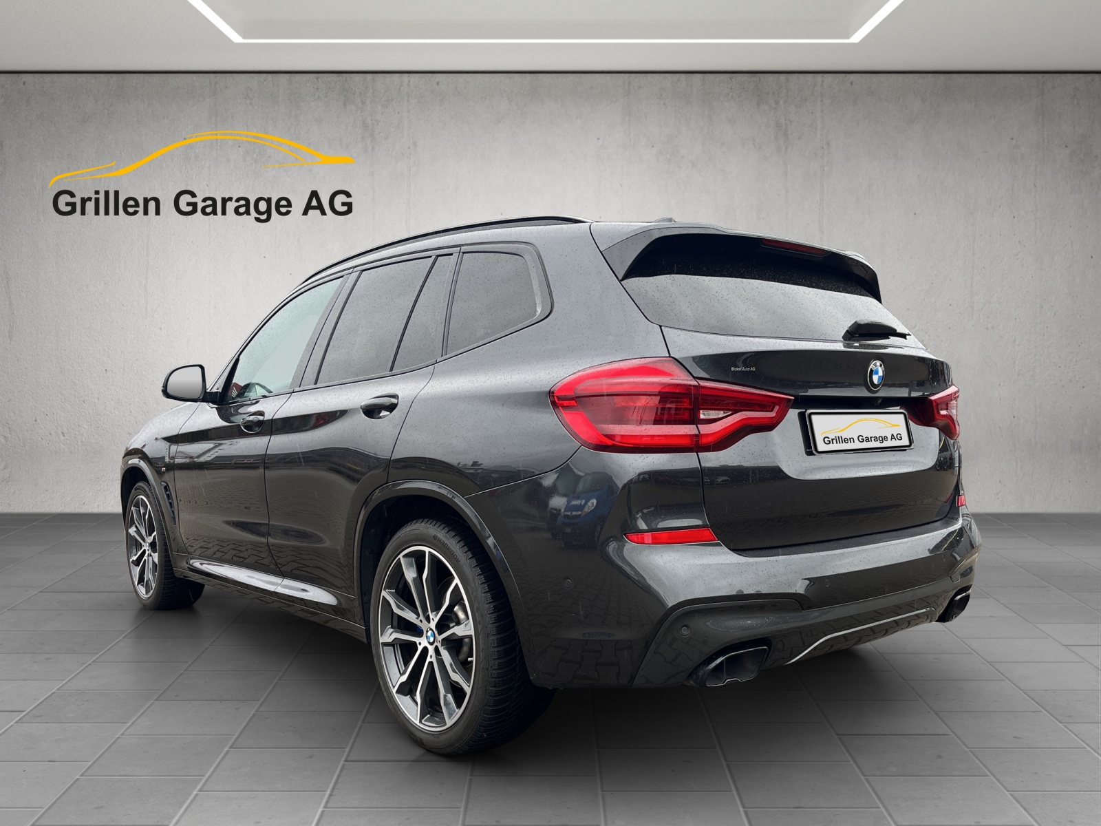 BMW X3 M40d-showroom-element-2