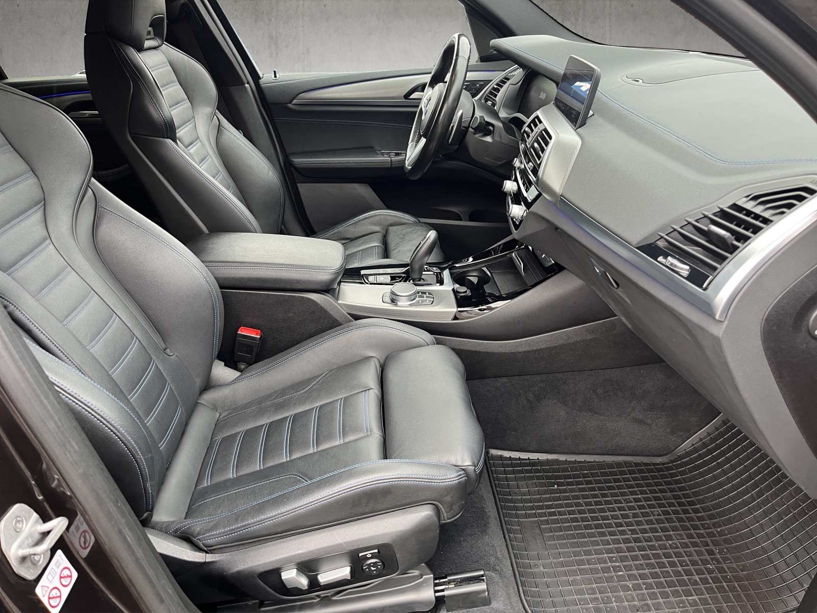 BMW X3 M40d-image-12
