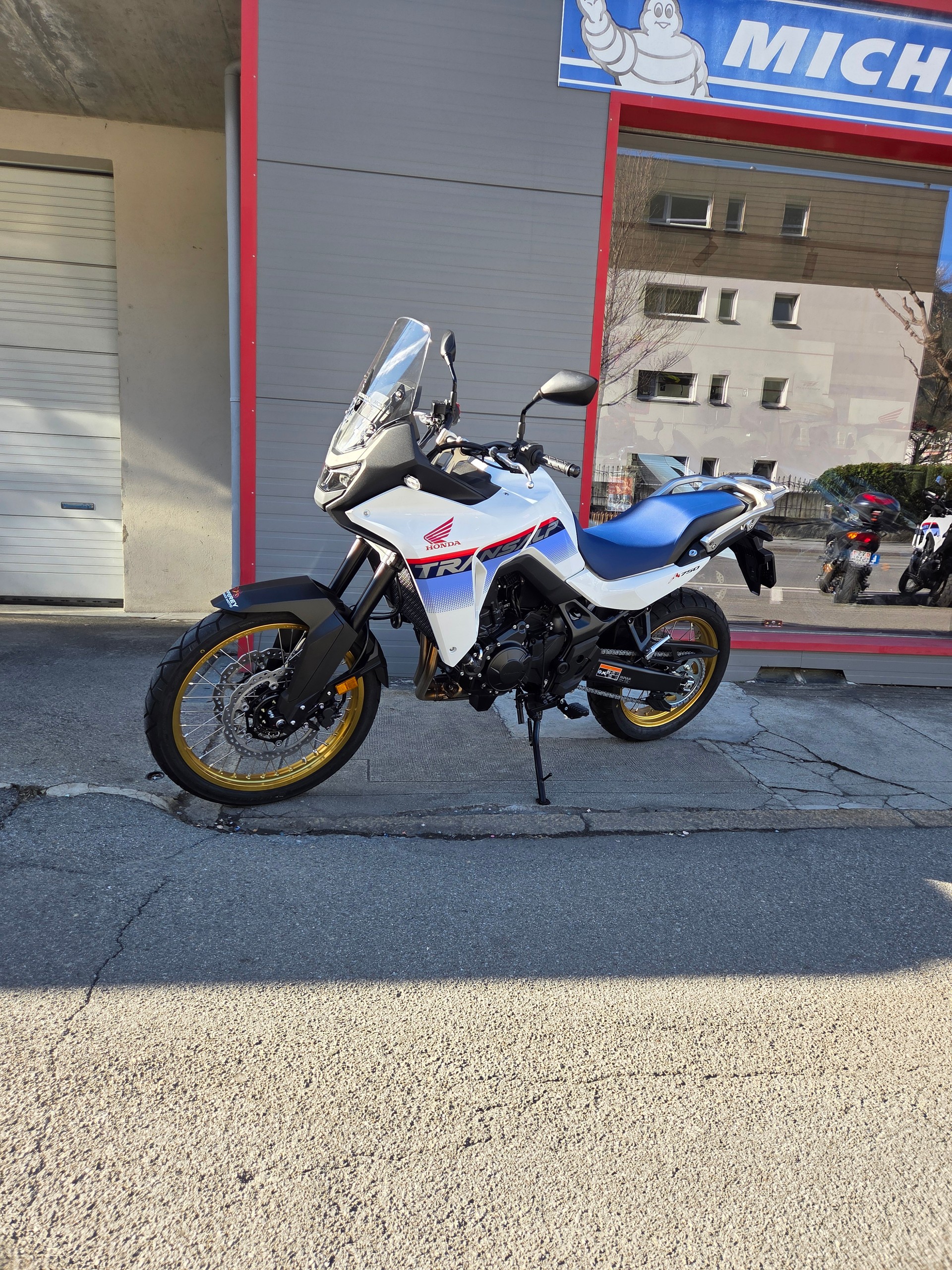 HONDA XL 750 Transalp-image-1