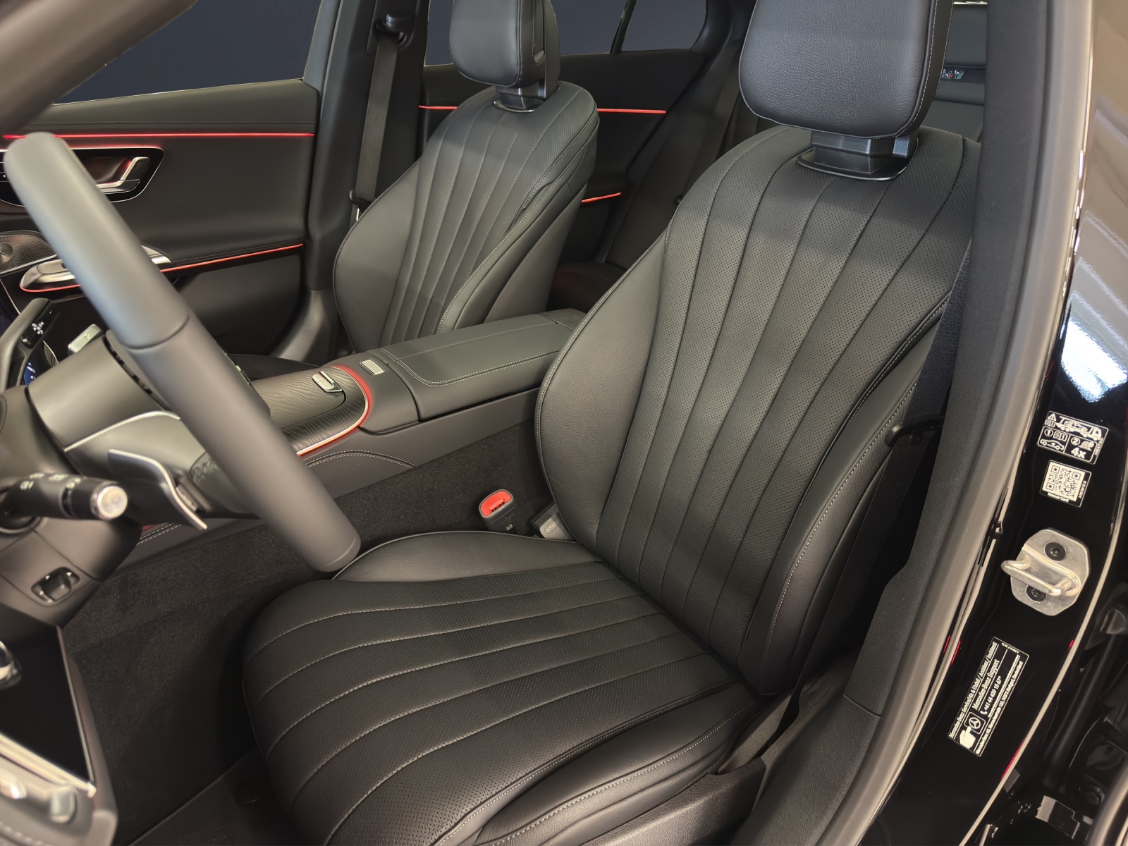 MERCEDES-BENZ E 450 4M Berline-image-12