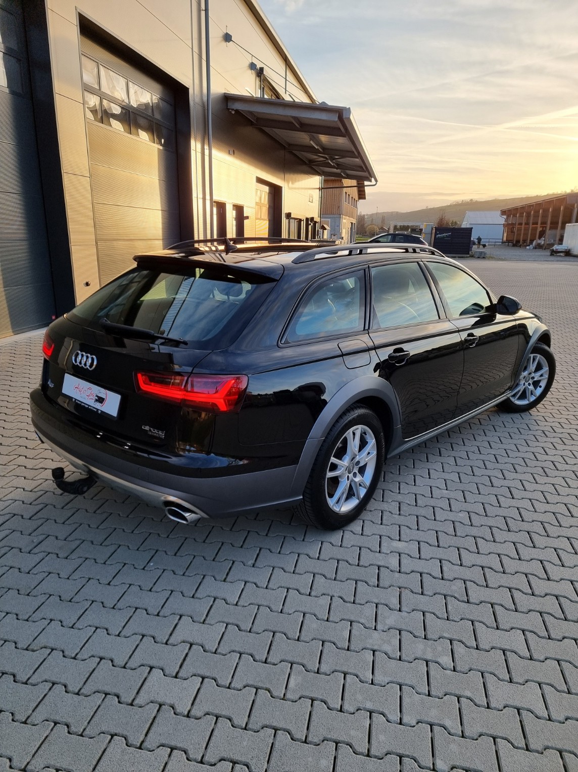 AUDI A6 allroad 3.0 TDI V6 quattro S-tronic-image-2